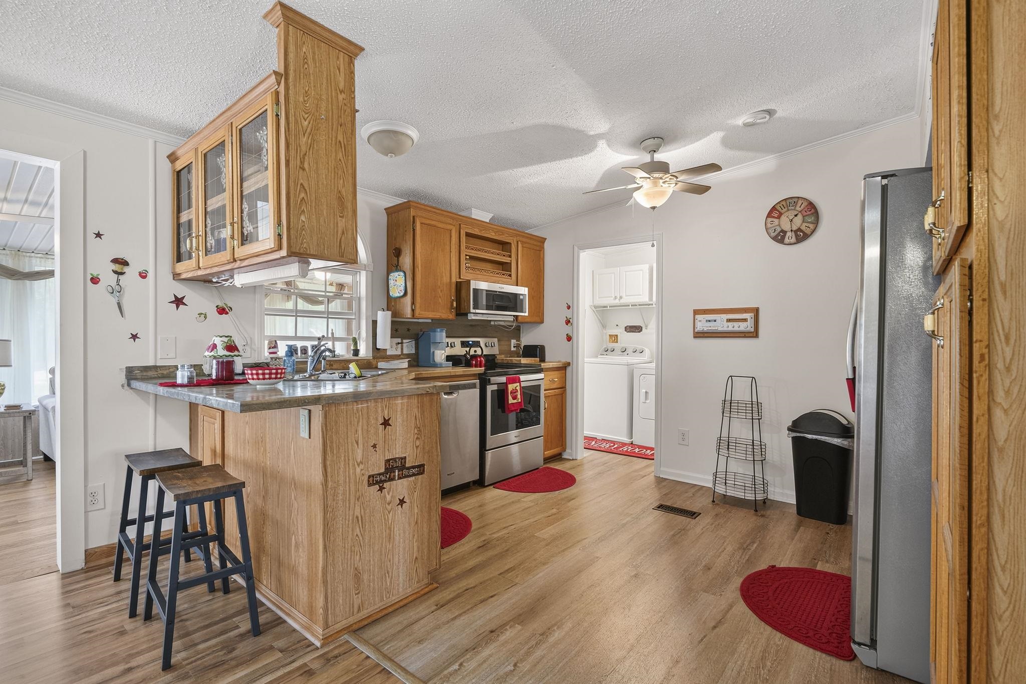 212 Captains Dr. Property Photo 15