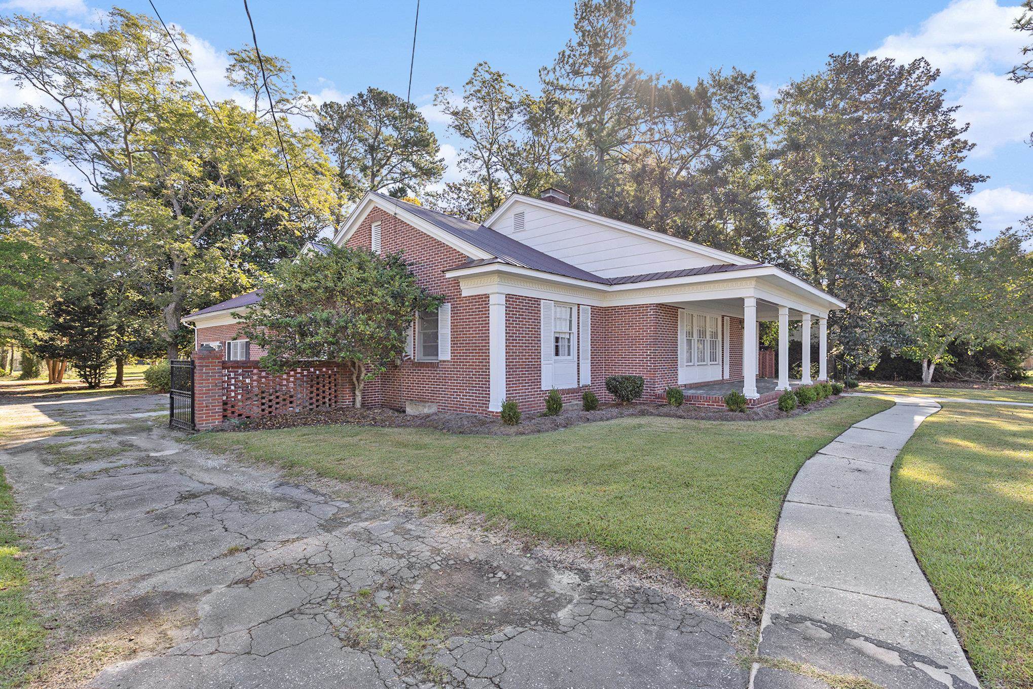 211 Pireway Rd. Property Photo 43
