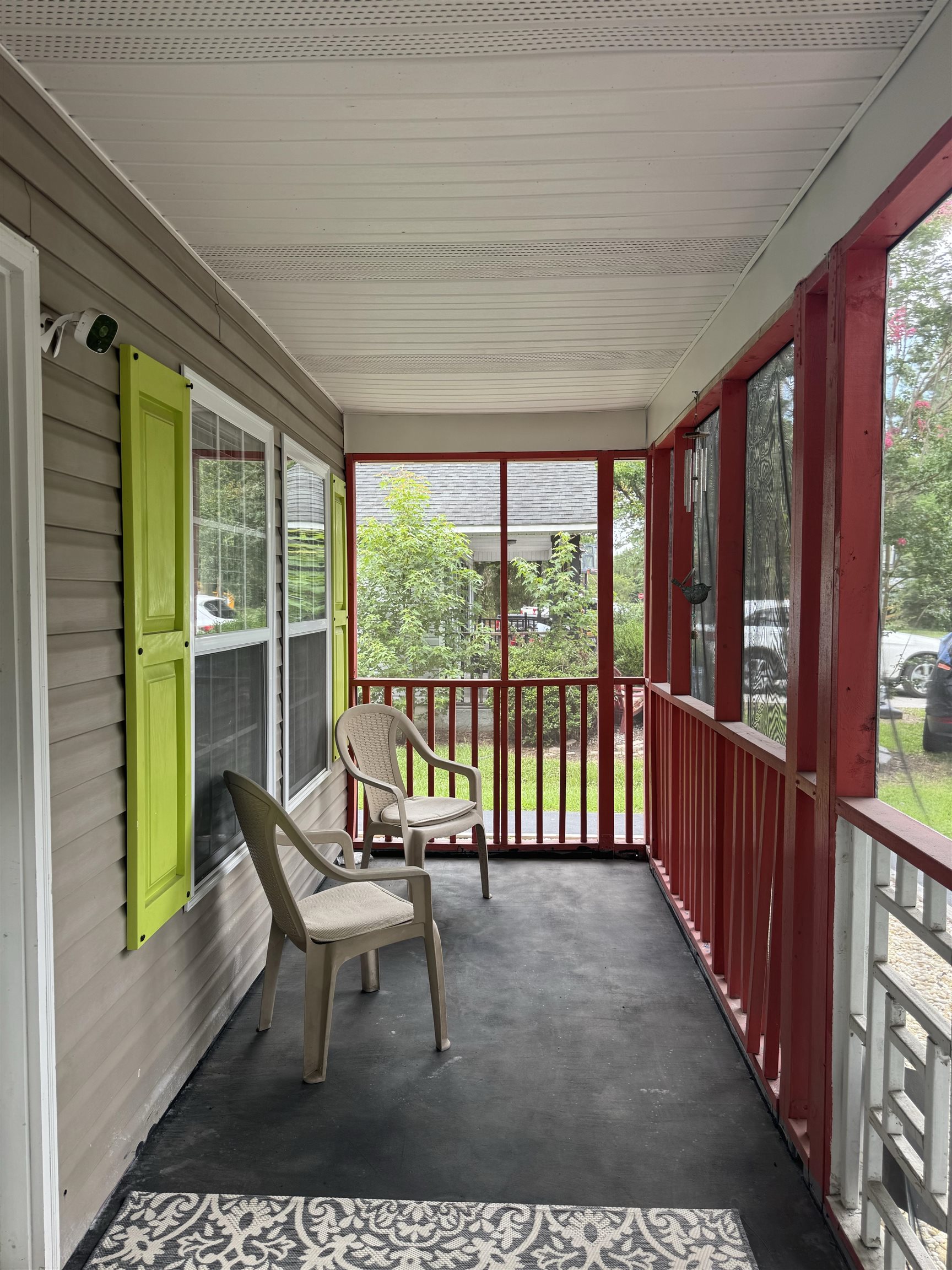 97 Jacquelyn Dr. Property Photo 3