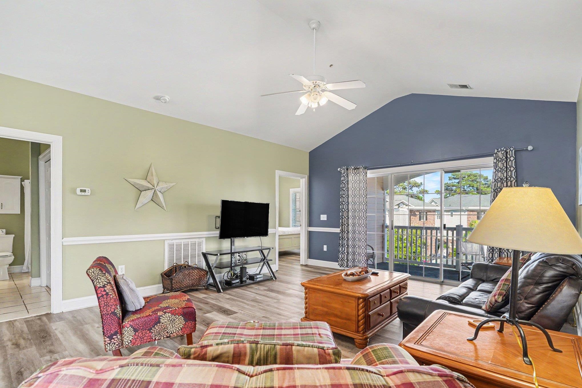 4878 Dahlia Ct. Property Photo 3