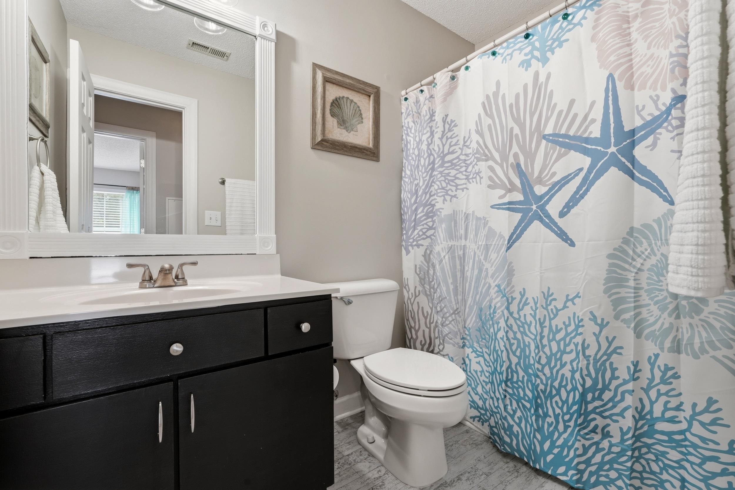 4305 Lotus Ct. Property Photo 13