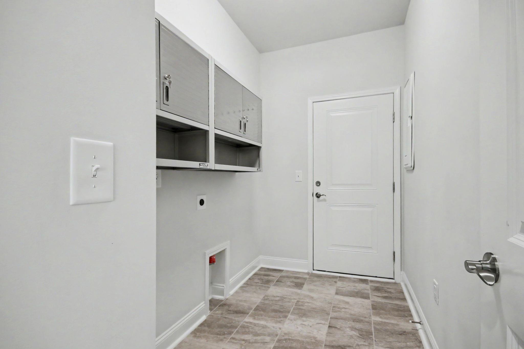 5877 Cremona Dr. Property Photo 20