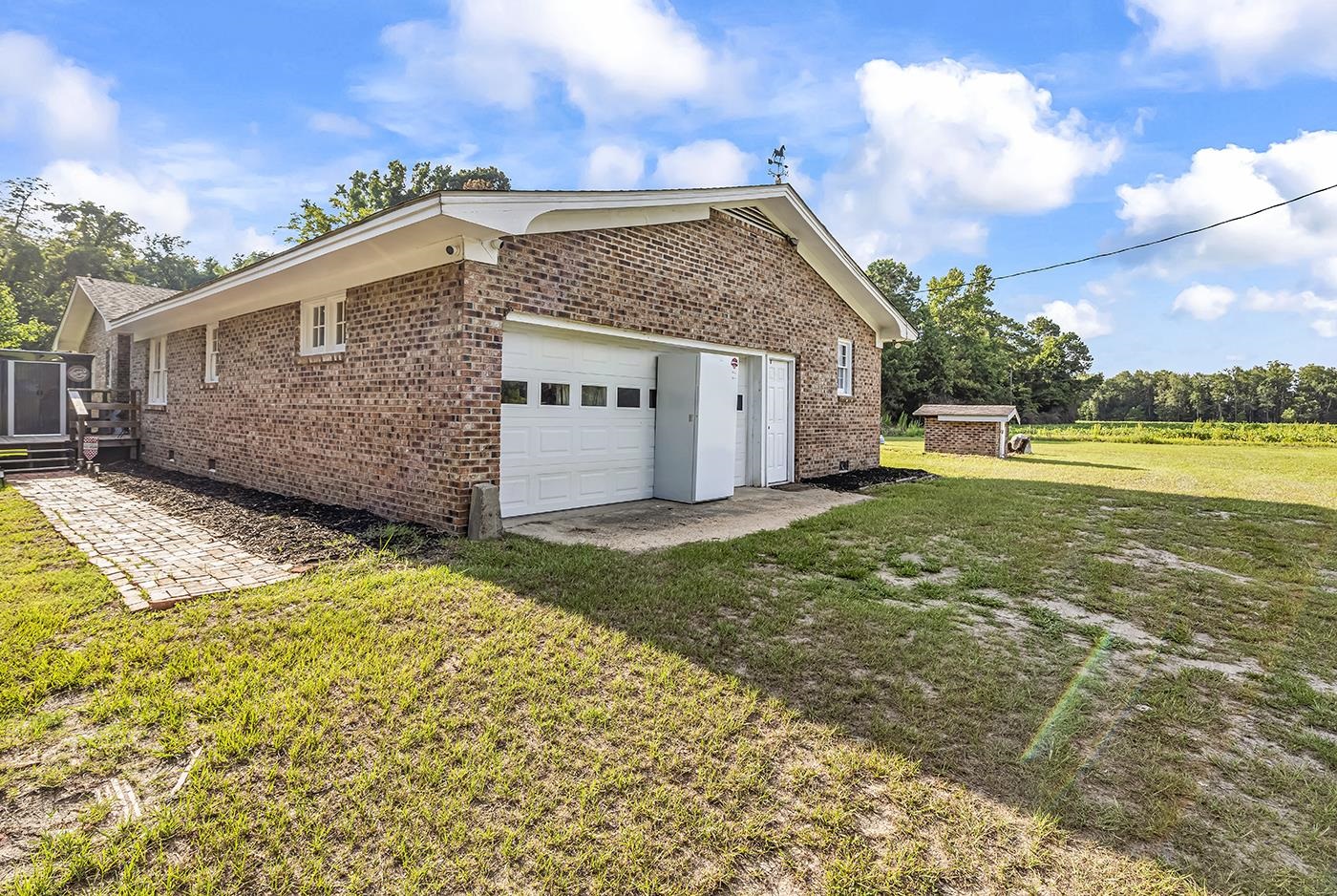 2153 Grainger Rd. Property Photo 3