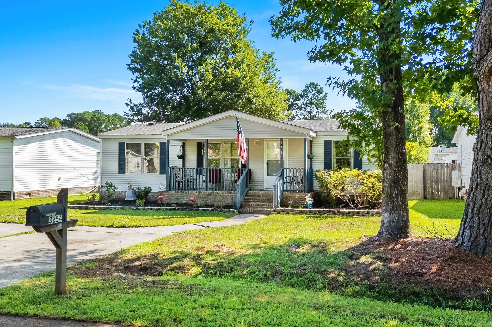 3254 Lyndon Dr. Property Photo 2