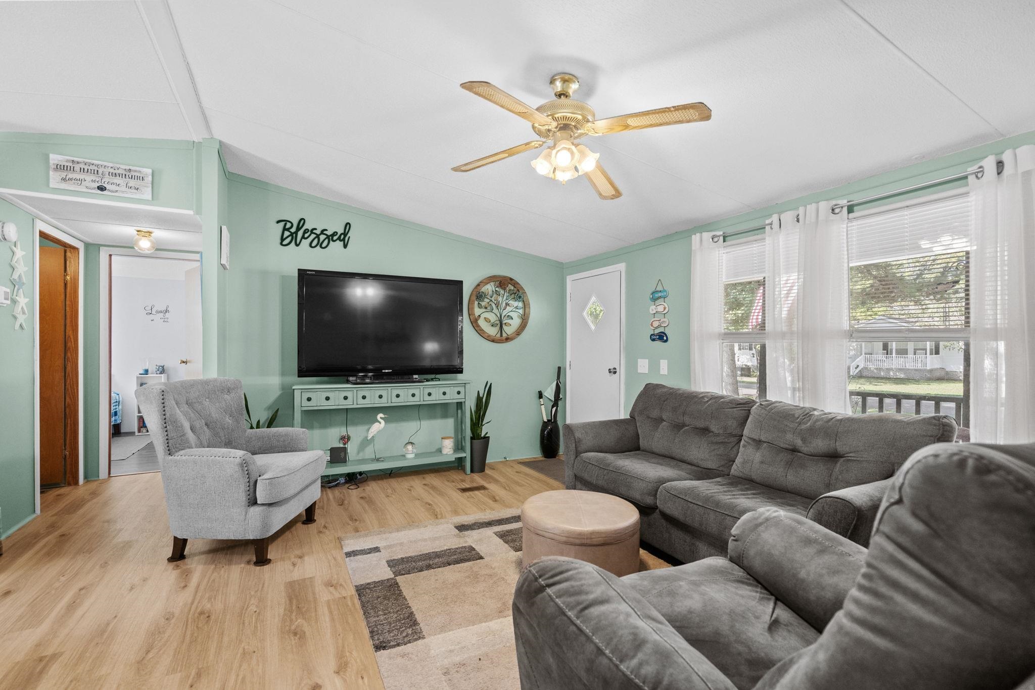 3254 Lyndon Dr. Property Photo 10