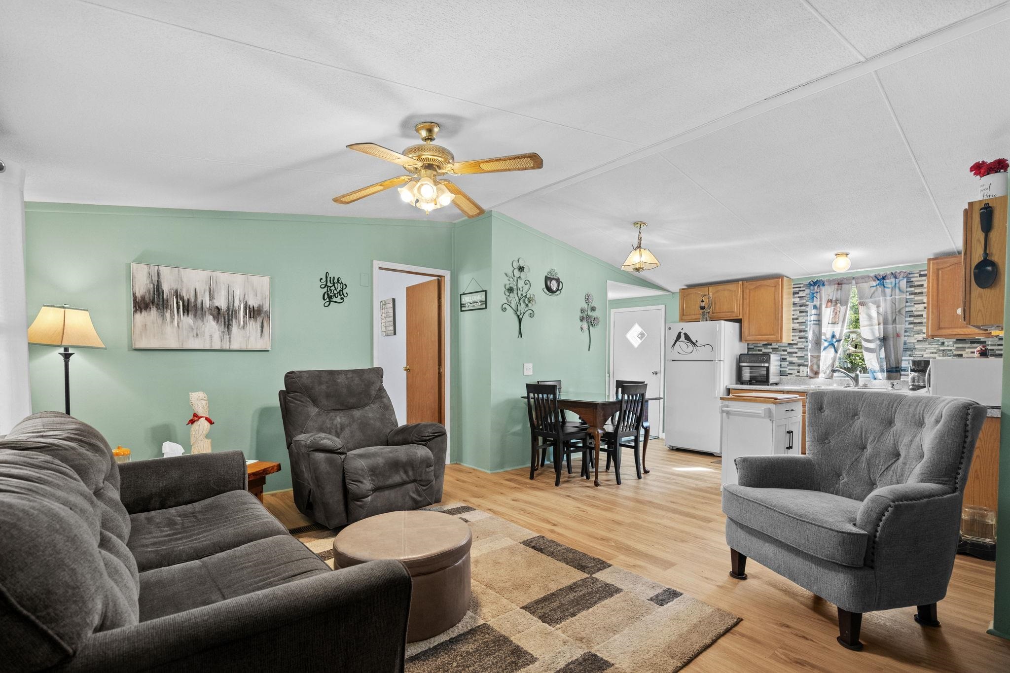 3254 Lyndon Dr. Property Photo 12