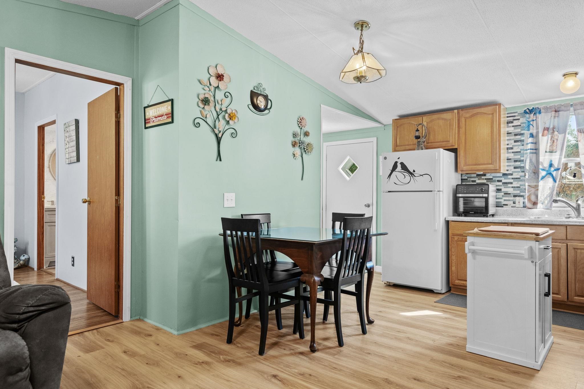 3254 Lyndon Dr. Property Photo 13