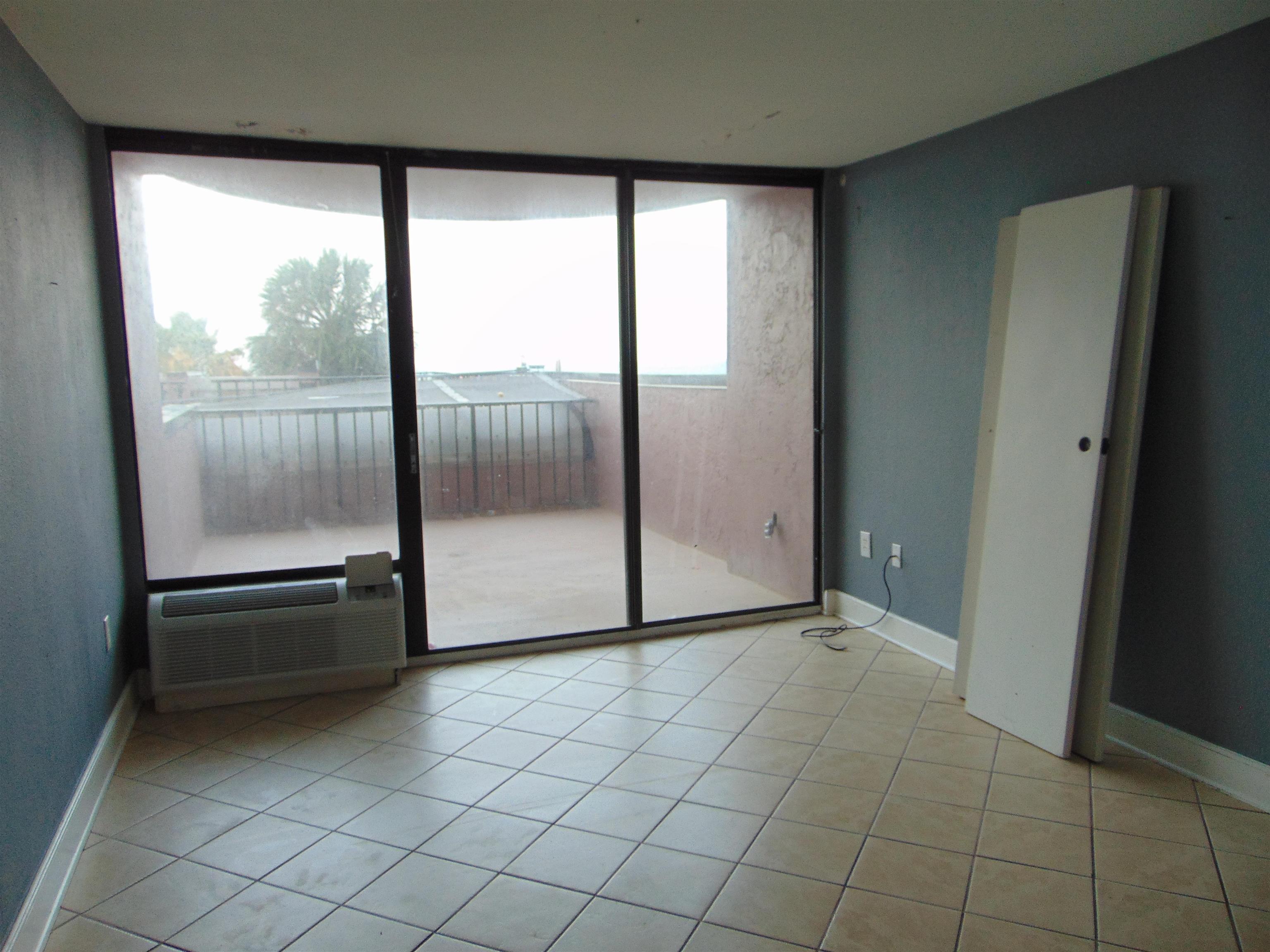 2406 N Ocean Blvd. Property Photo 11