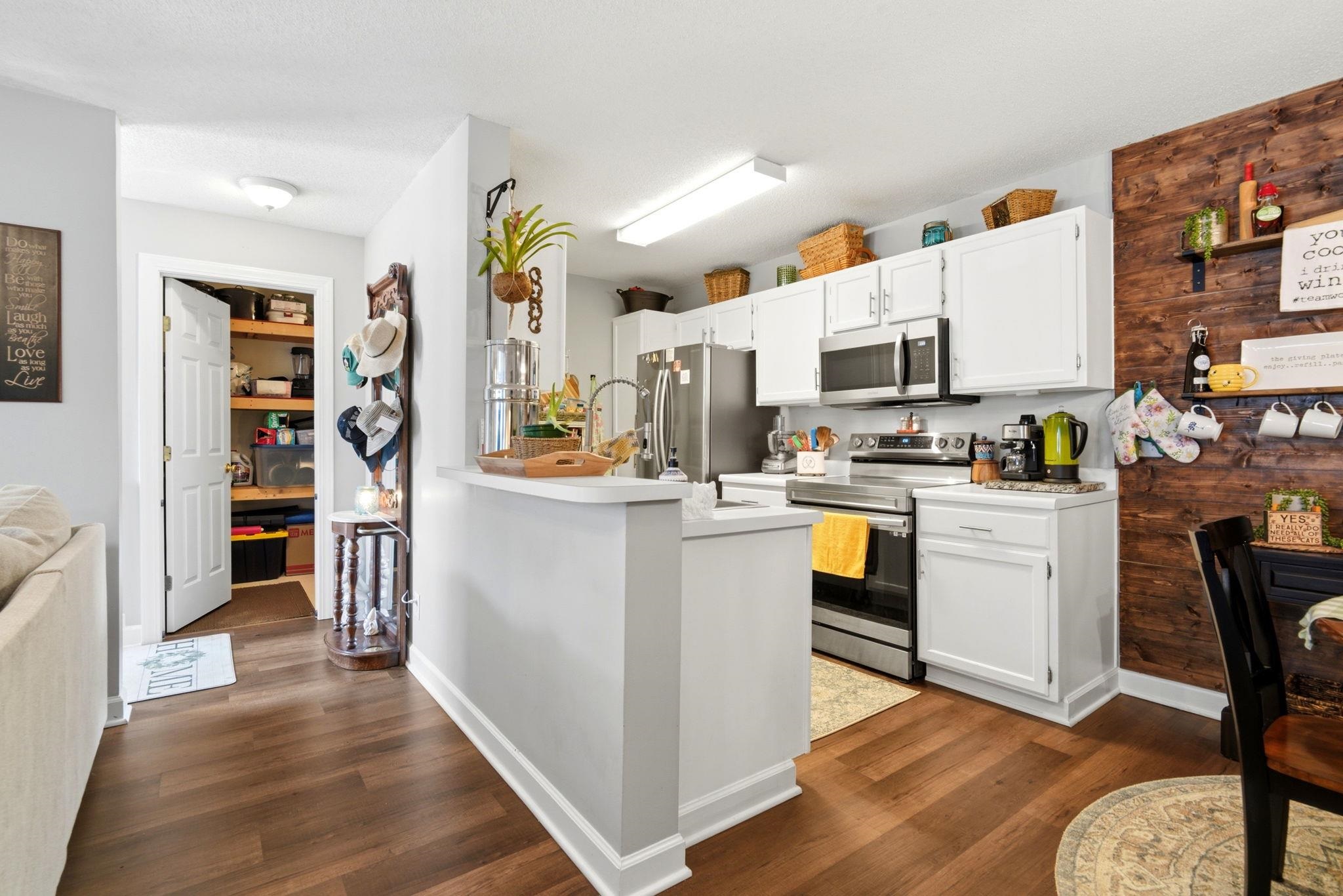 4383 Daphne Ln. Property Photo 14