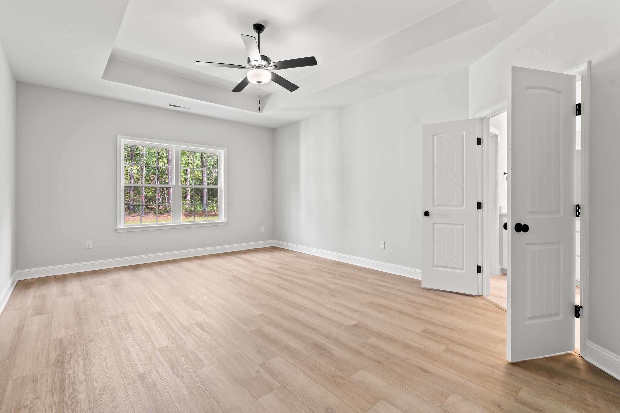 2472 Argyle Way Property Photo 5