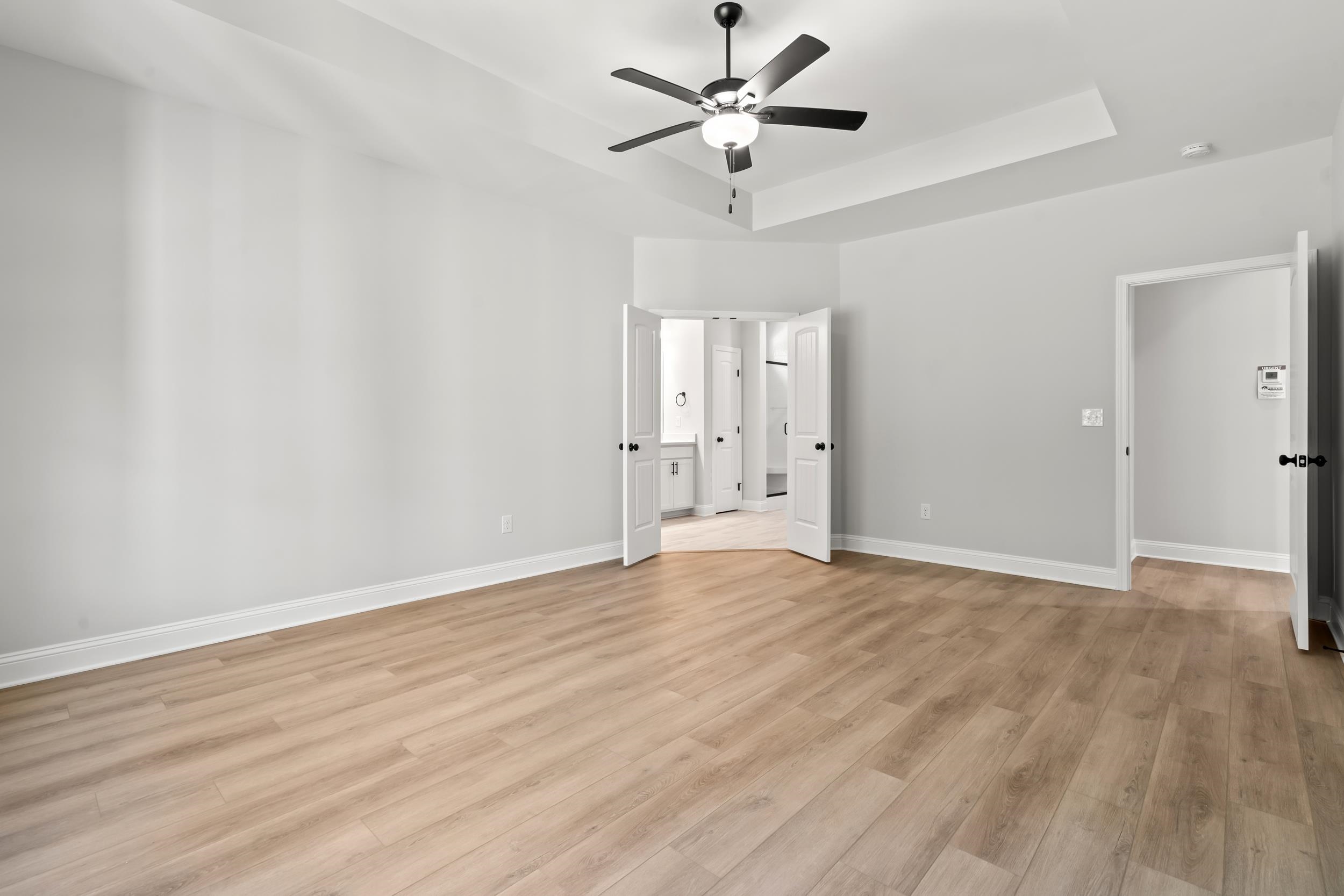 2472 Argyle Way Property Photo 9