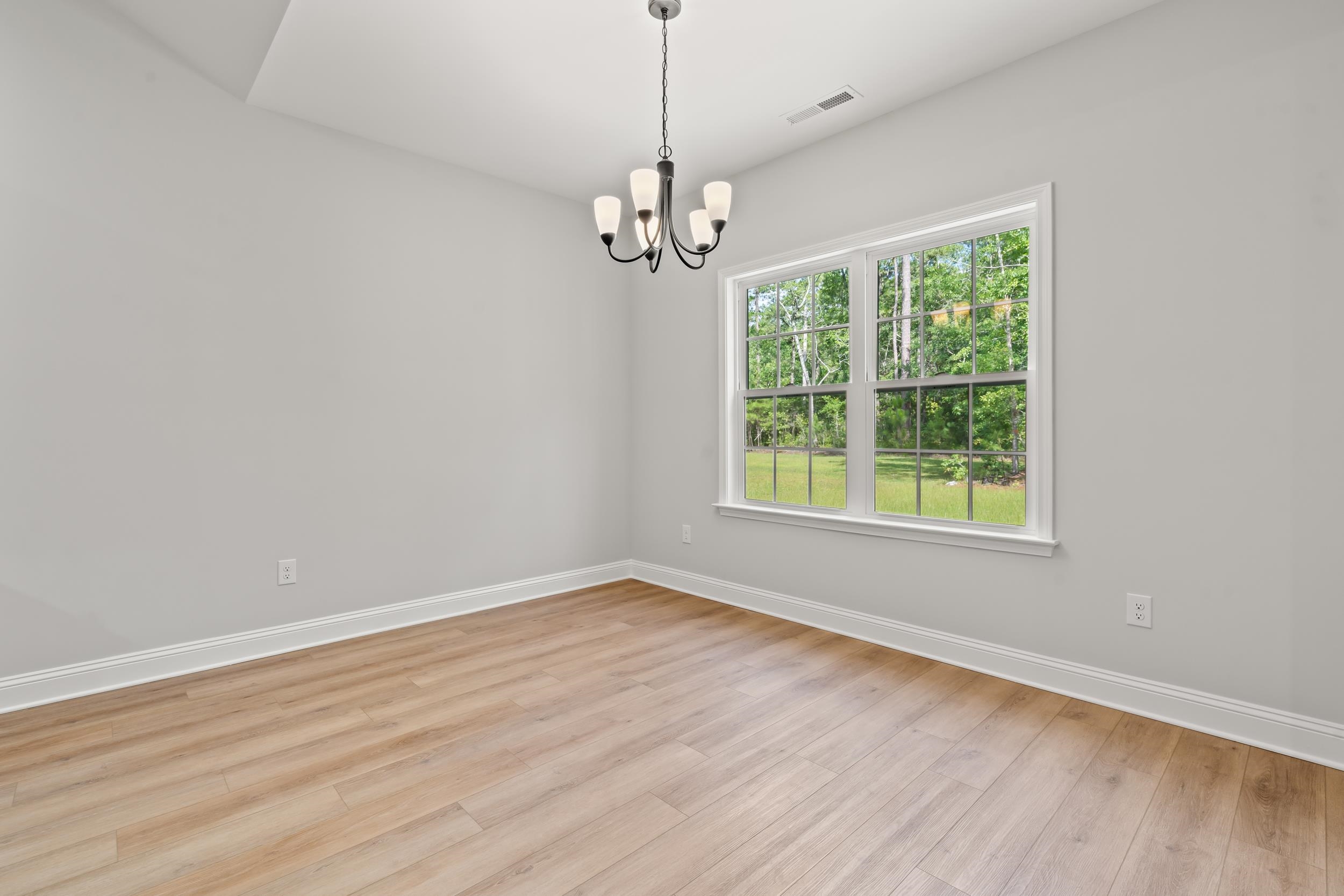 2472 Argyle Way Property Photo 11