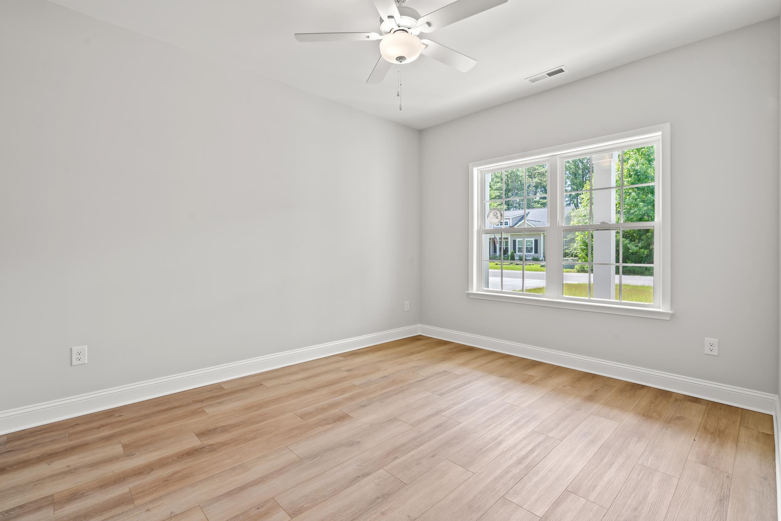 2472 Argyle Way Property Photo 14