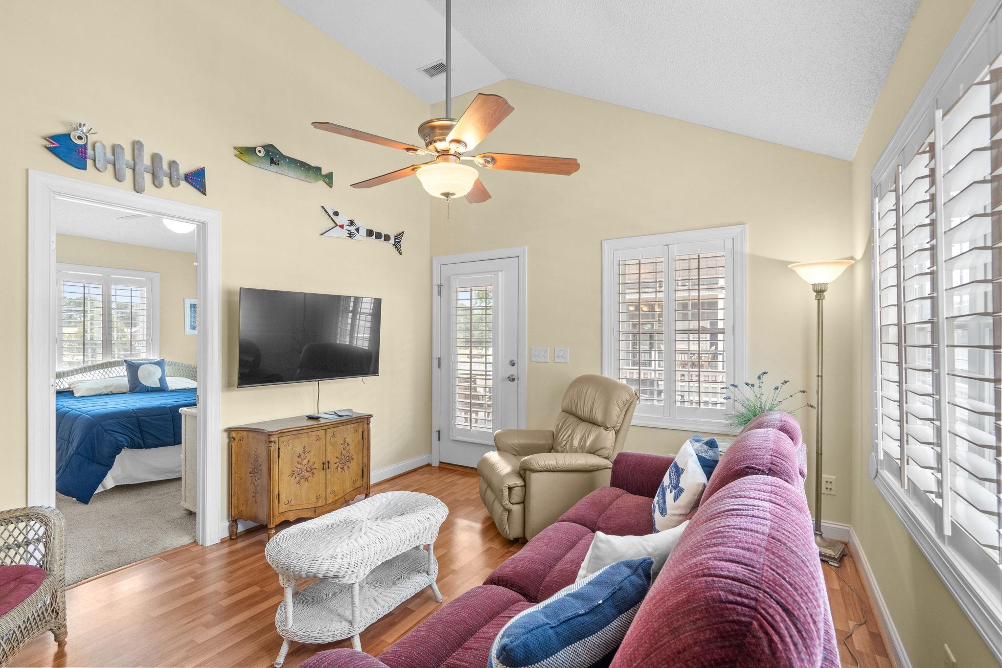 6001-8062 S Kings Hwy. Property Photo 13