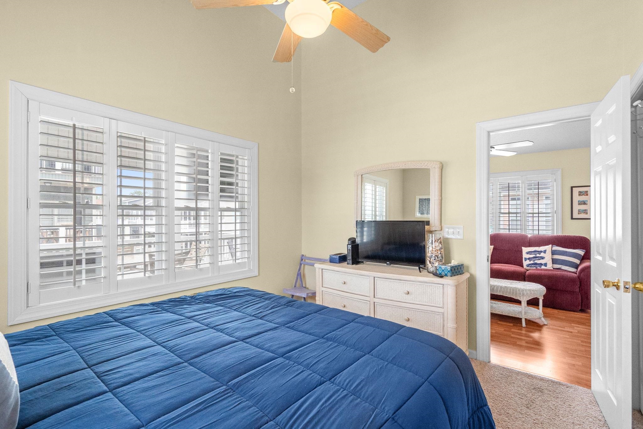 6001-8062 S Kings Hwy. Property Photo 21