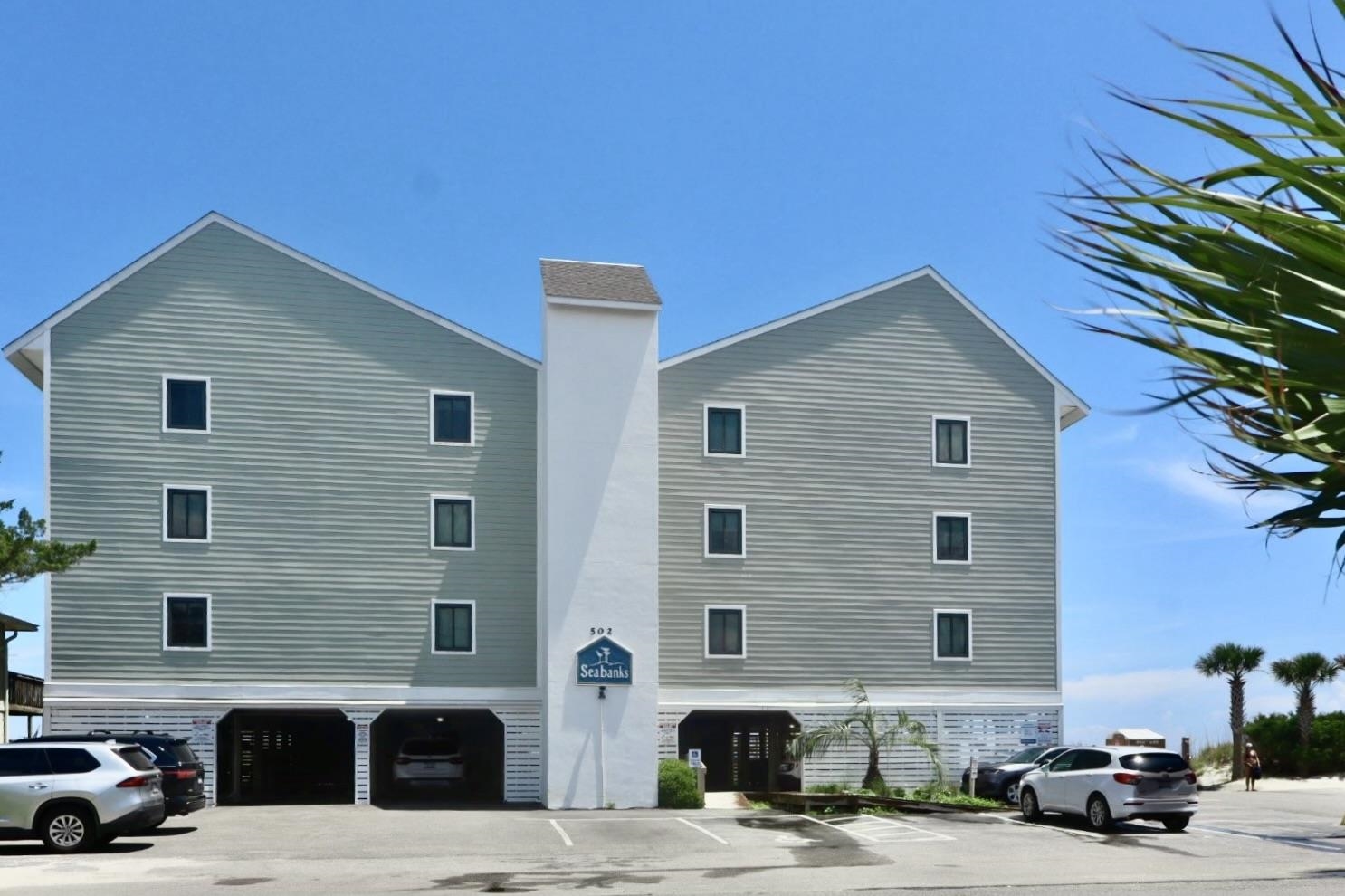 502 N Waccamaw Dr.