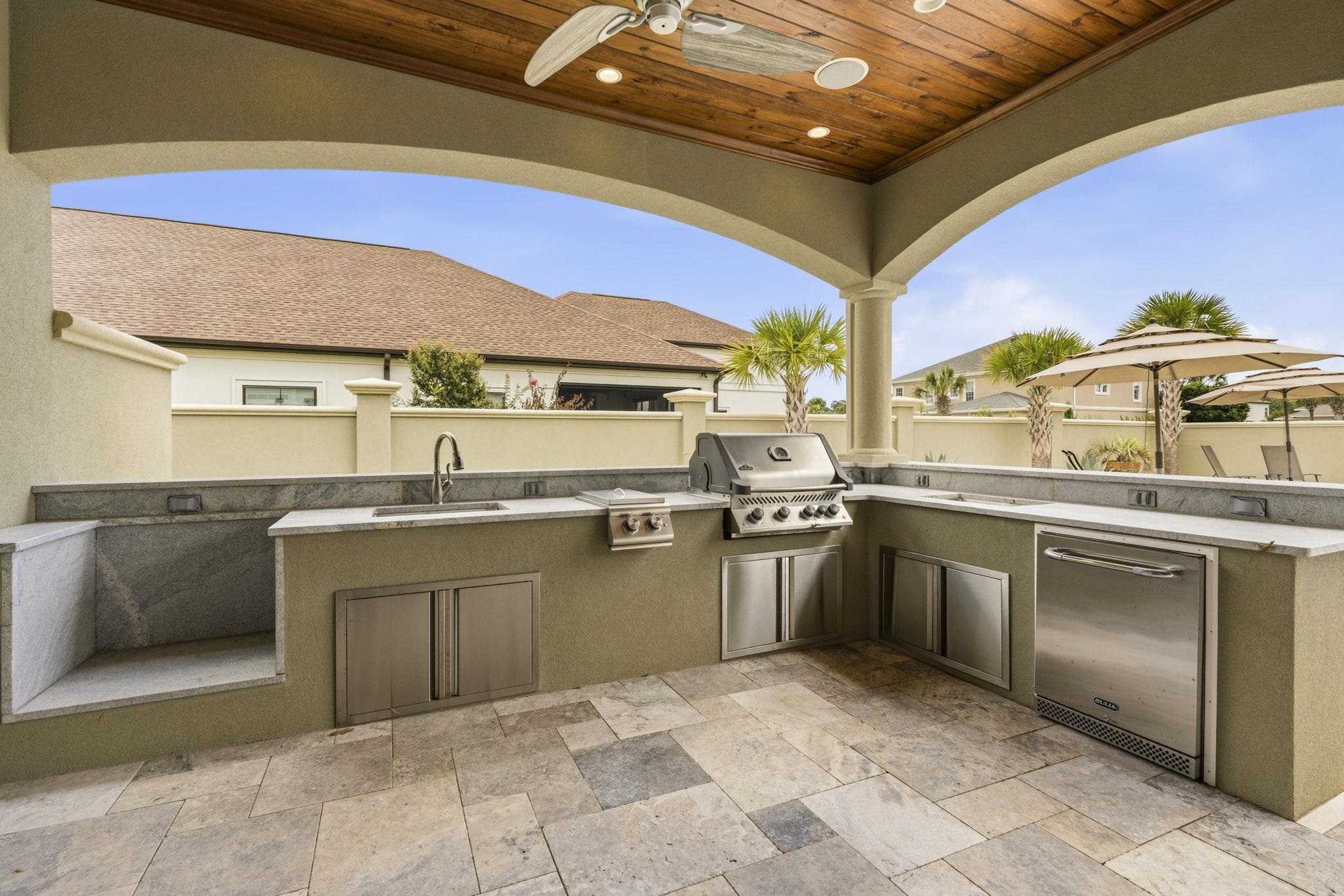 909 Bluffview Dr. Property Photo 37