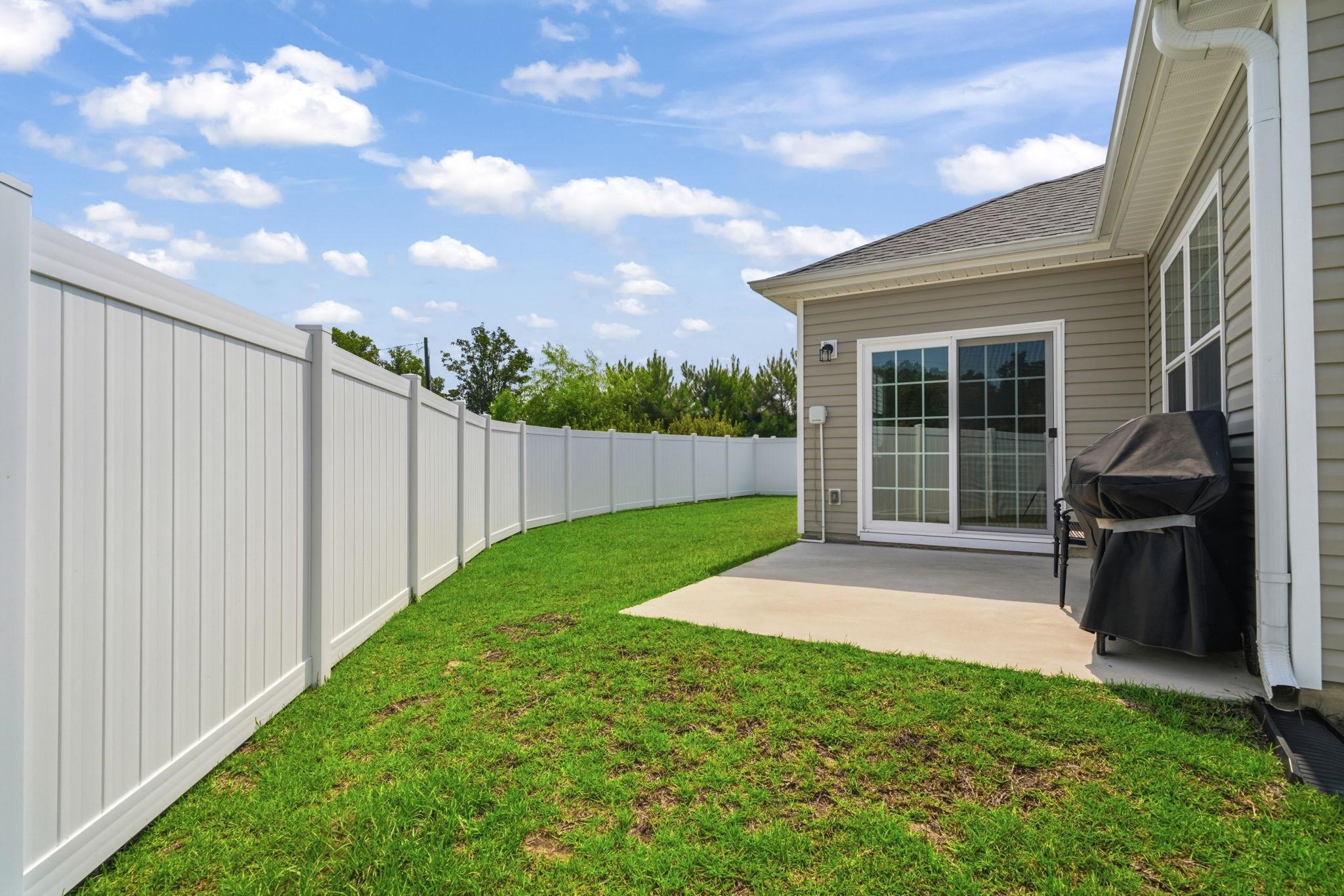 748 Hobonny Loop Property Photo 22