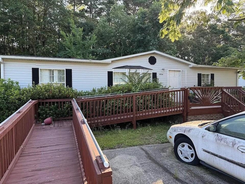 8156 Woodland Dr. Property Photo 4