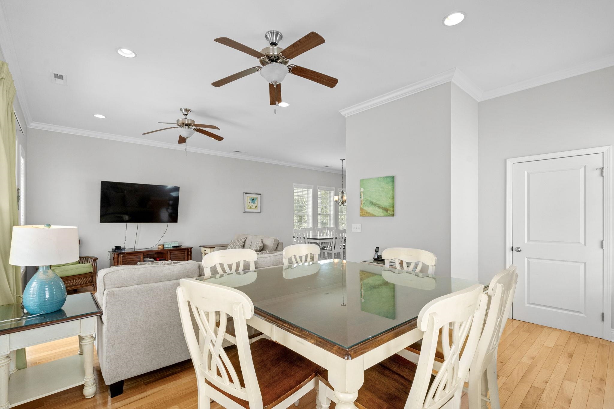 308 Shuffleboard Ct. Property Photo 16