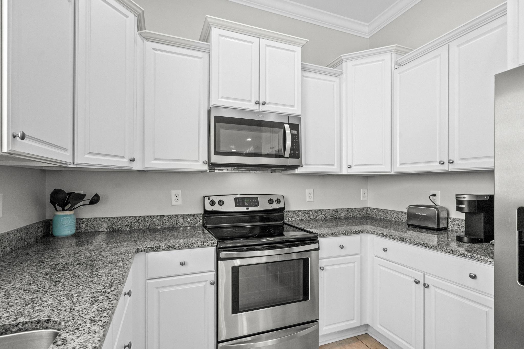 308 Shuffleboard Ct. Property Photo 23