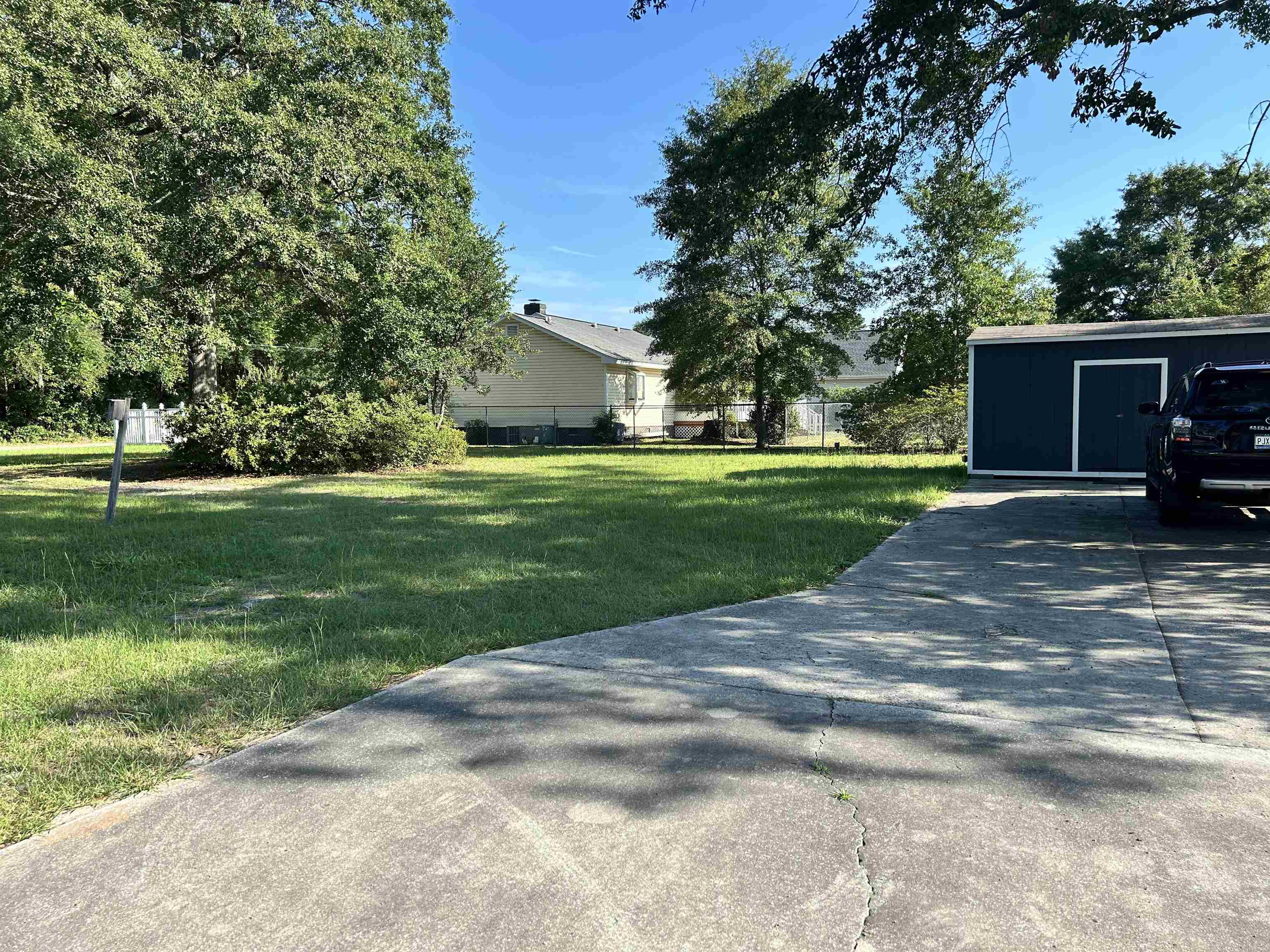 1105 Oak St. Property Photo 6
