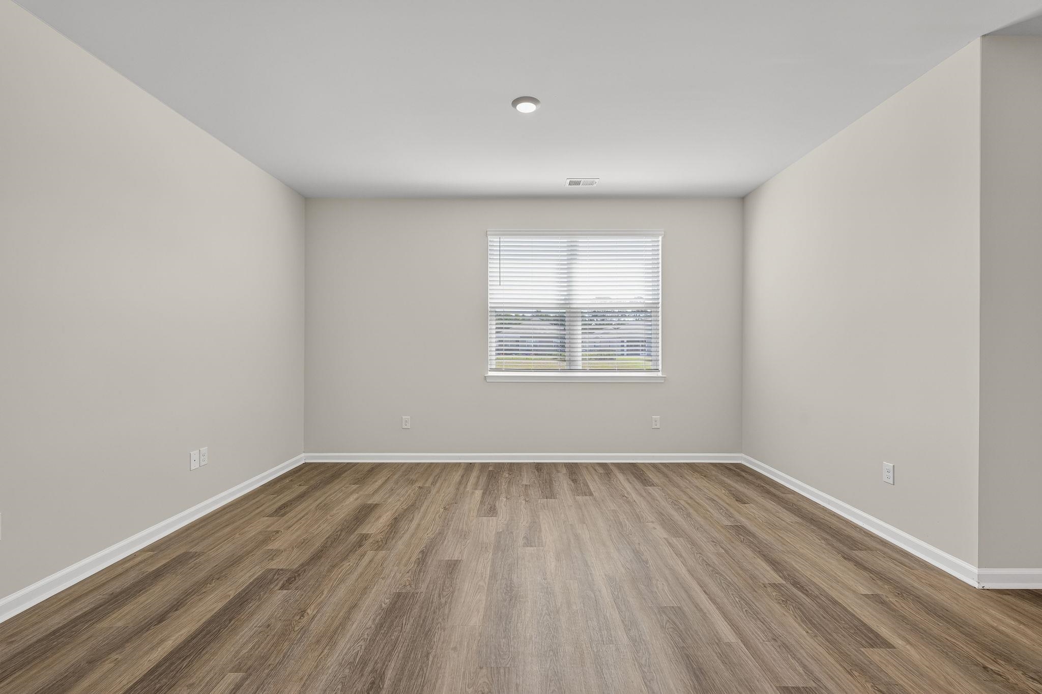 331 Gringott Ln. Property Photo 31