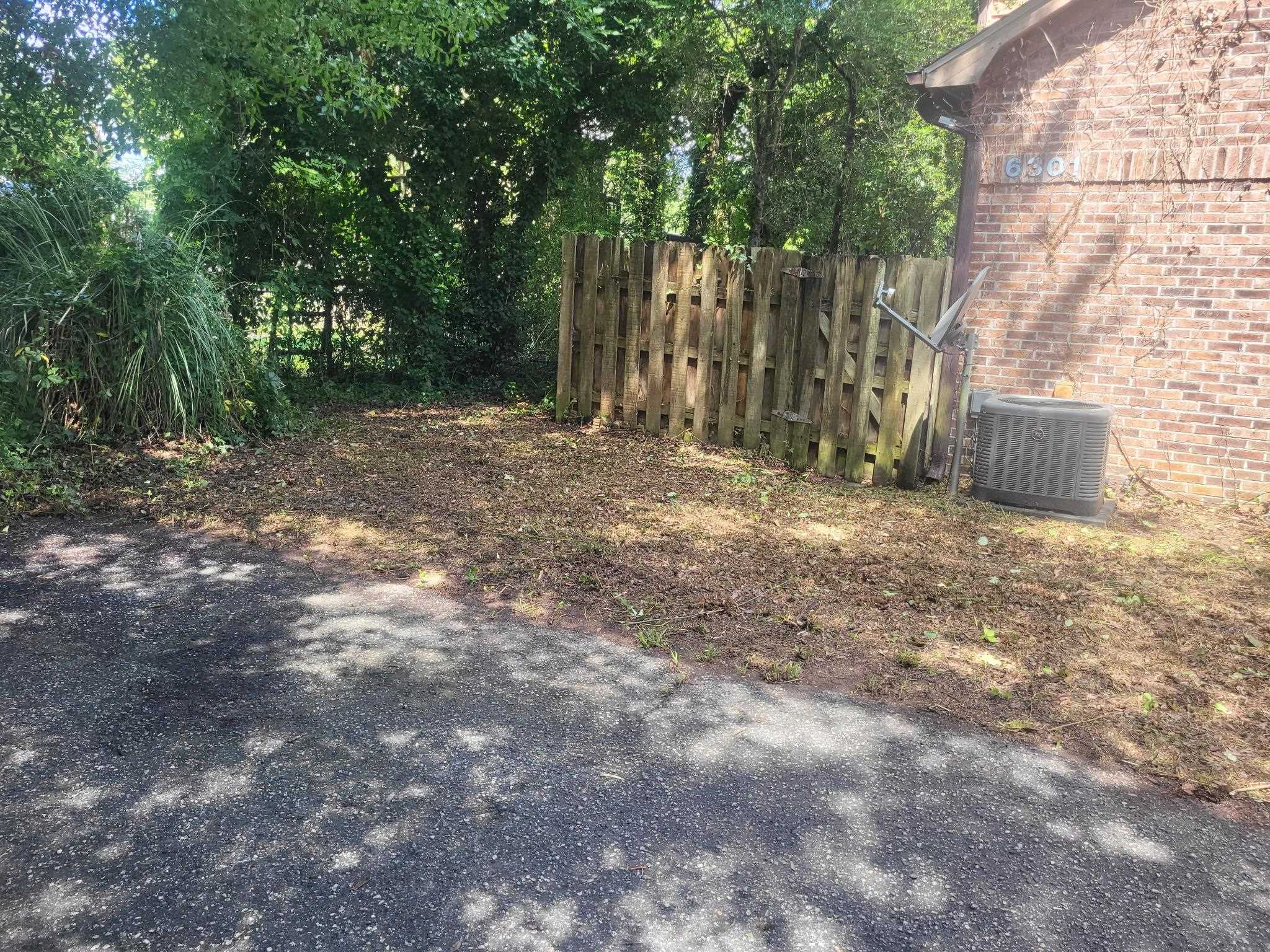 6301 Hawthorne Ln. Property Photo 2
