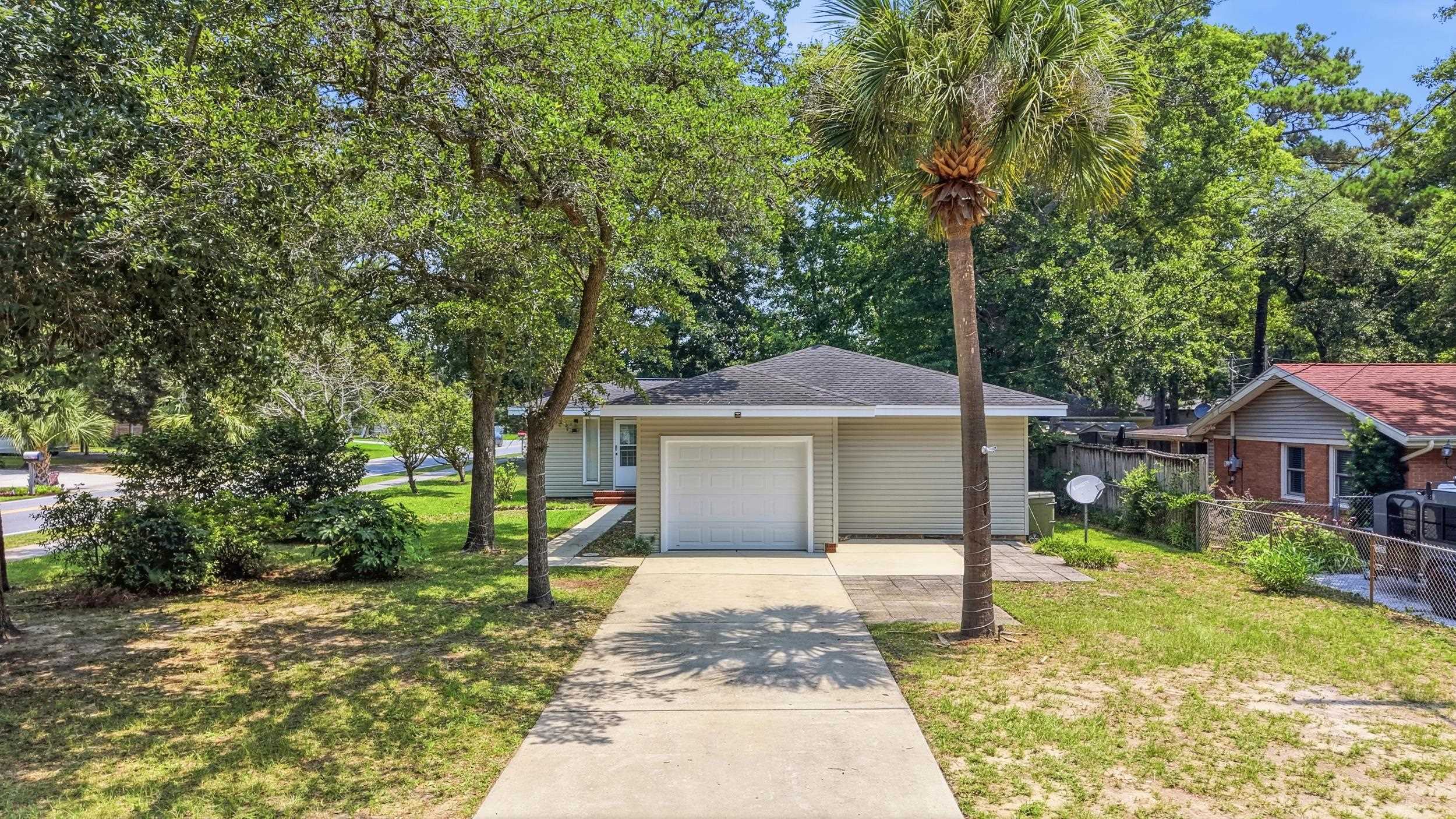 524 Maple Dr. Property Photo 1