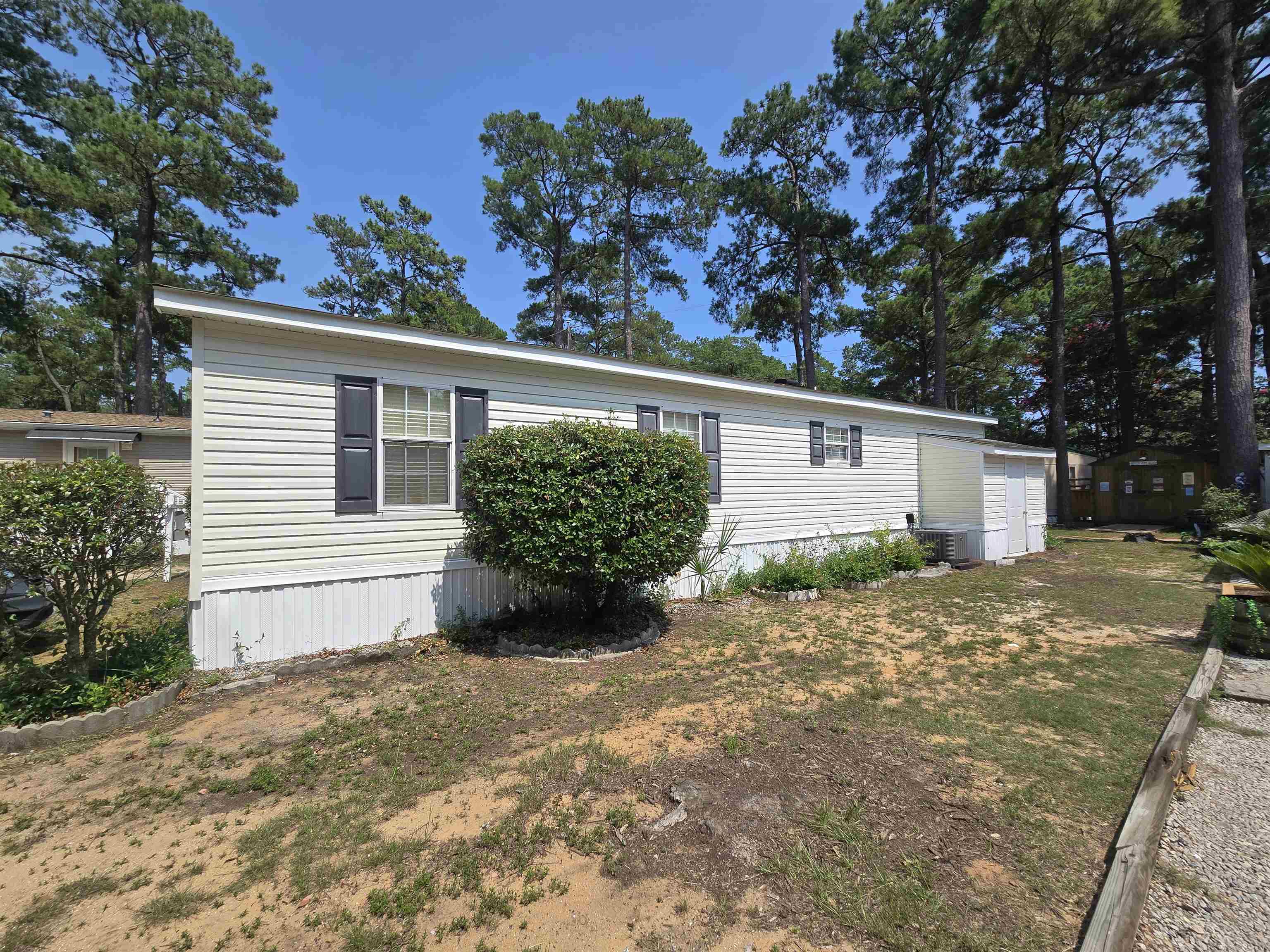 451 E Banks Dr. Property Photo 4