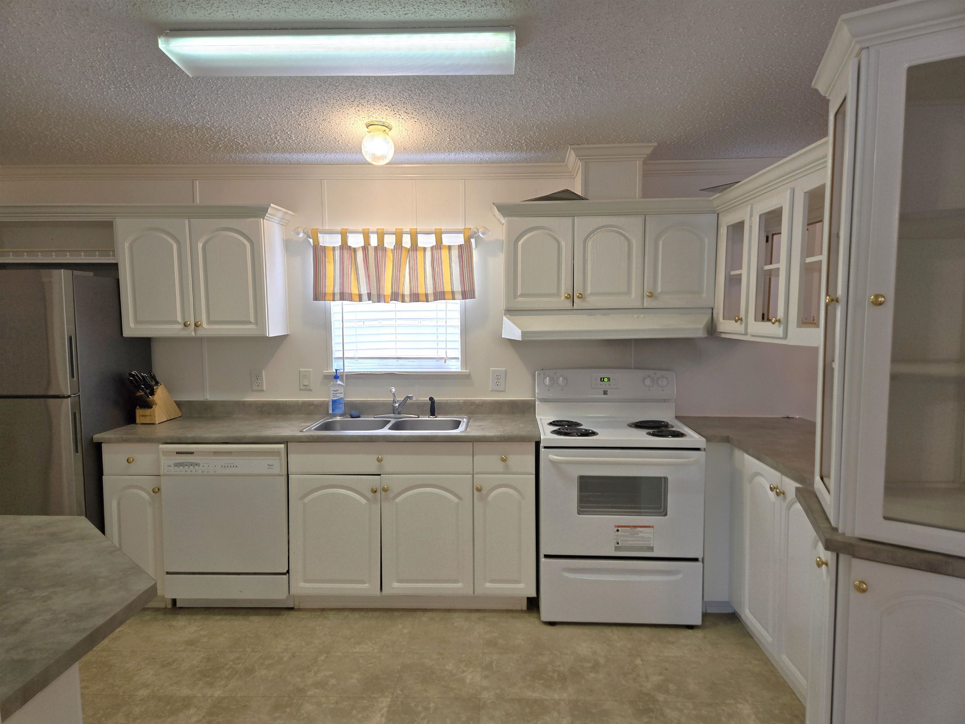 451 E Banks Dr. Property Photo 17