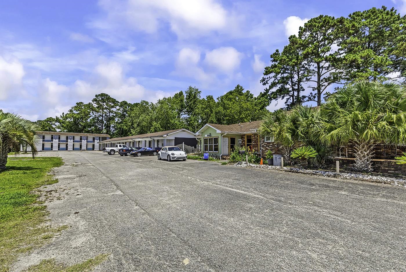 1443 Highway 17 Property Photo 4