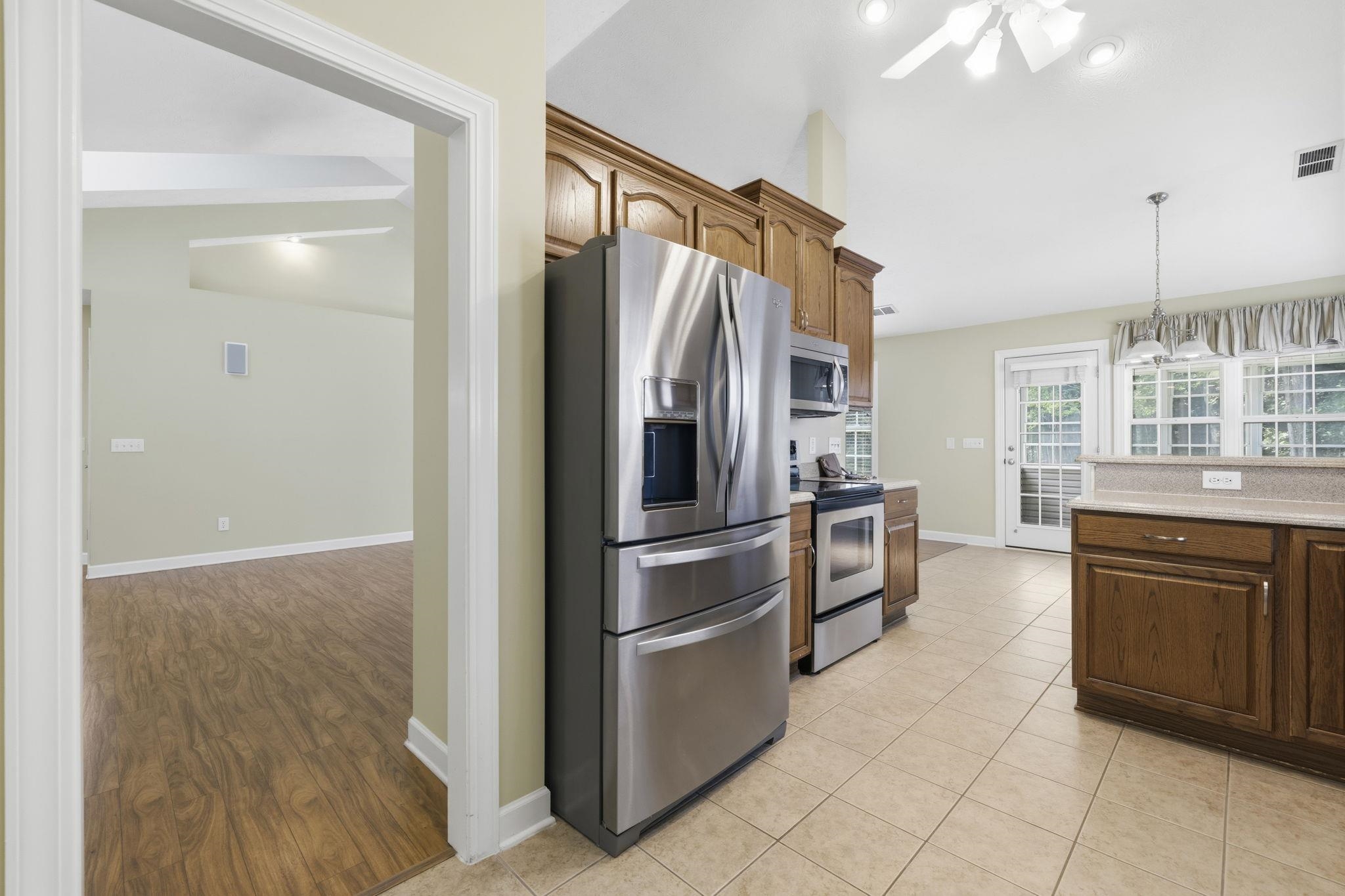 3048 Shorecrest Bay Dr. Property Photo 10