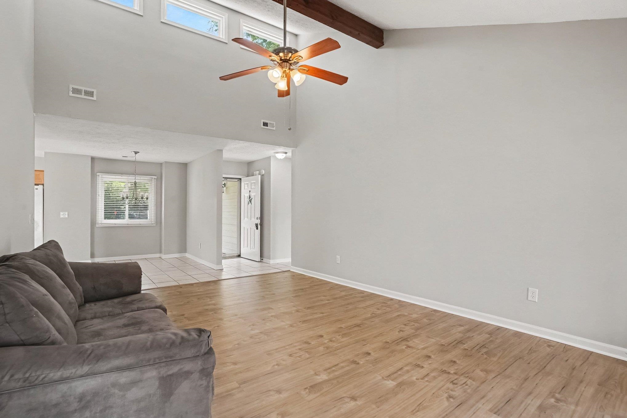 1057 Deer Run Ct. Property Photo 10