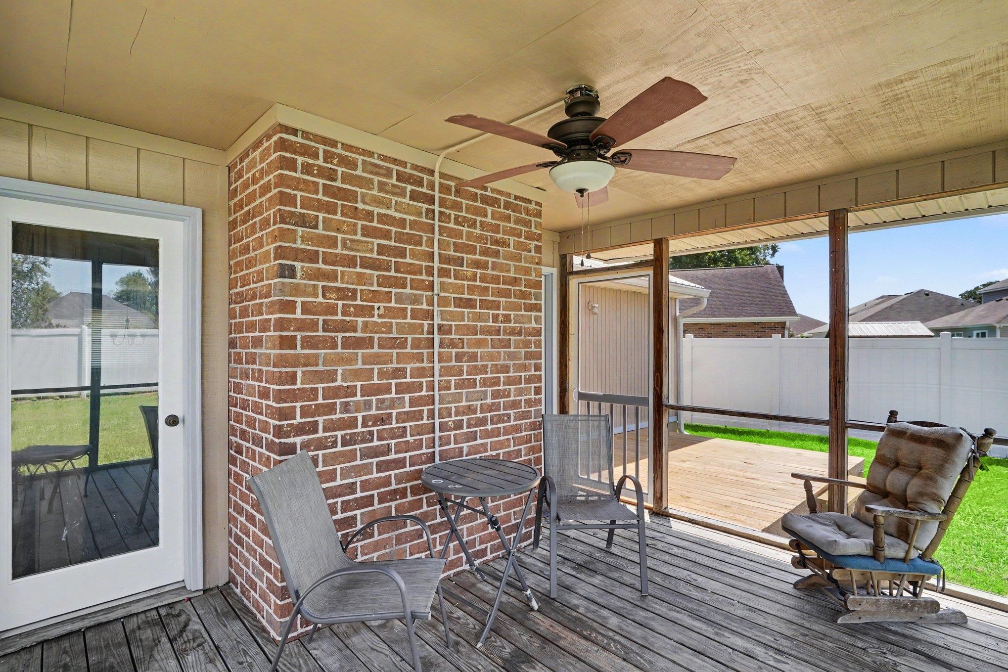 1057 Deer Run Ct. Property Photo 21