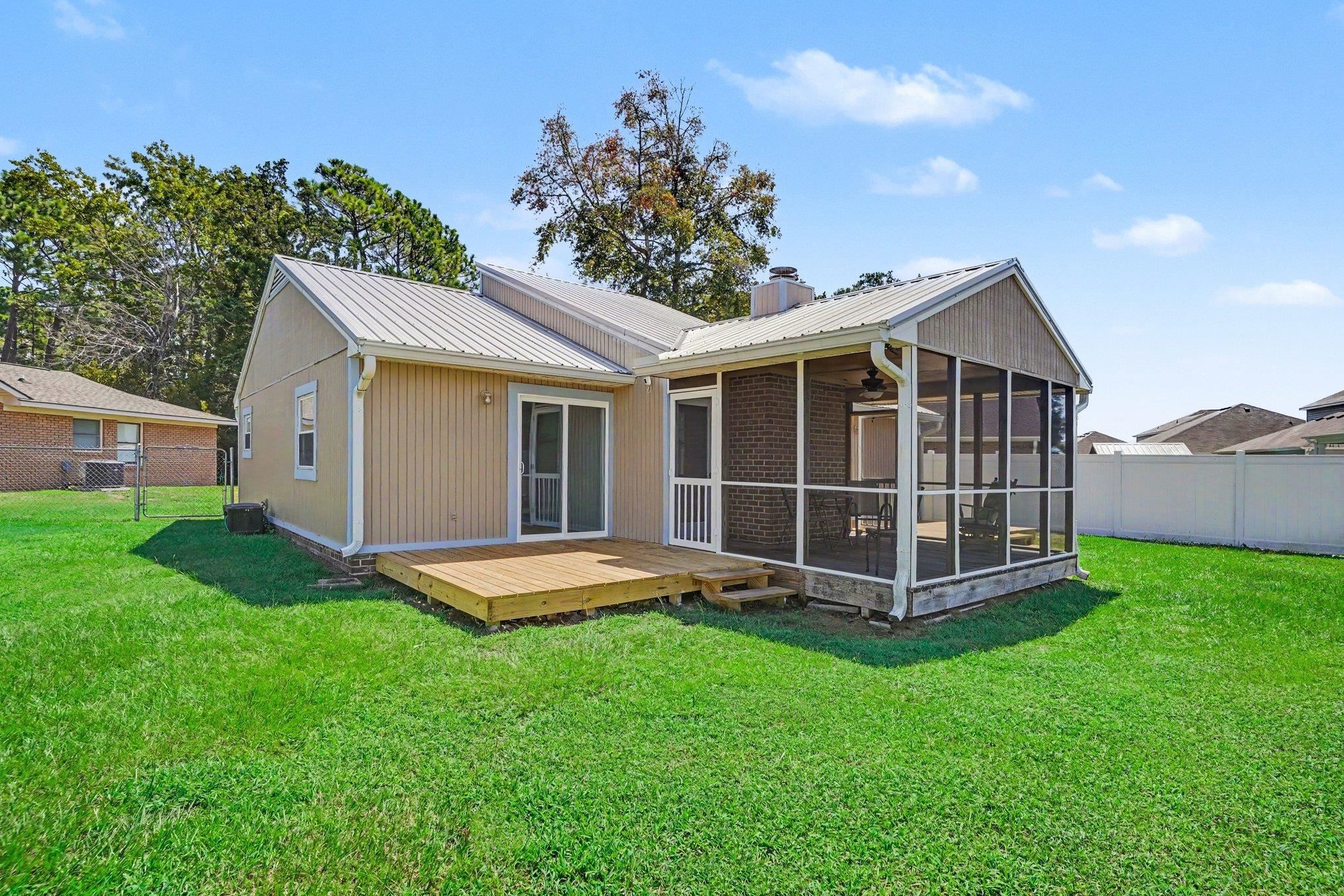 1057 Deer Run Ct. Property Photo 26