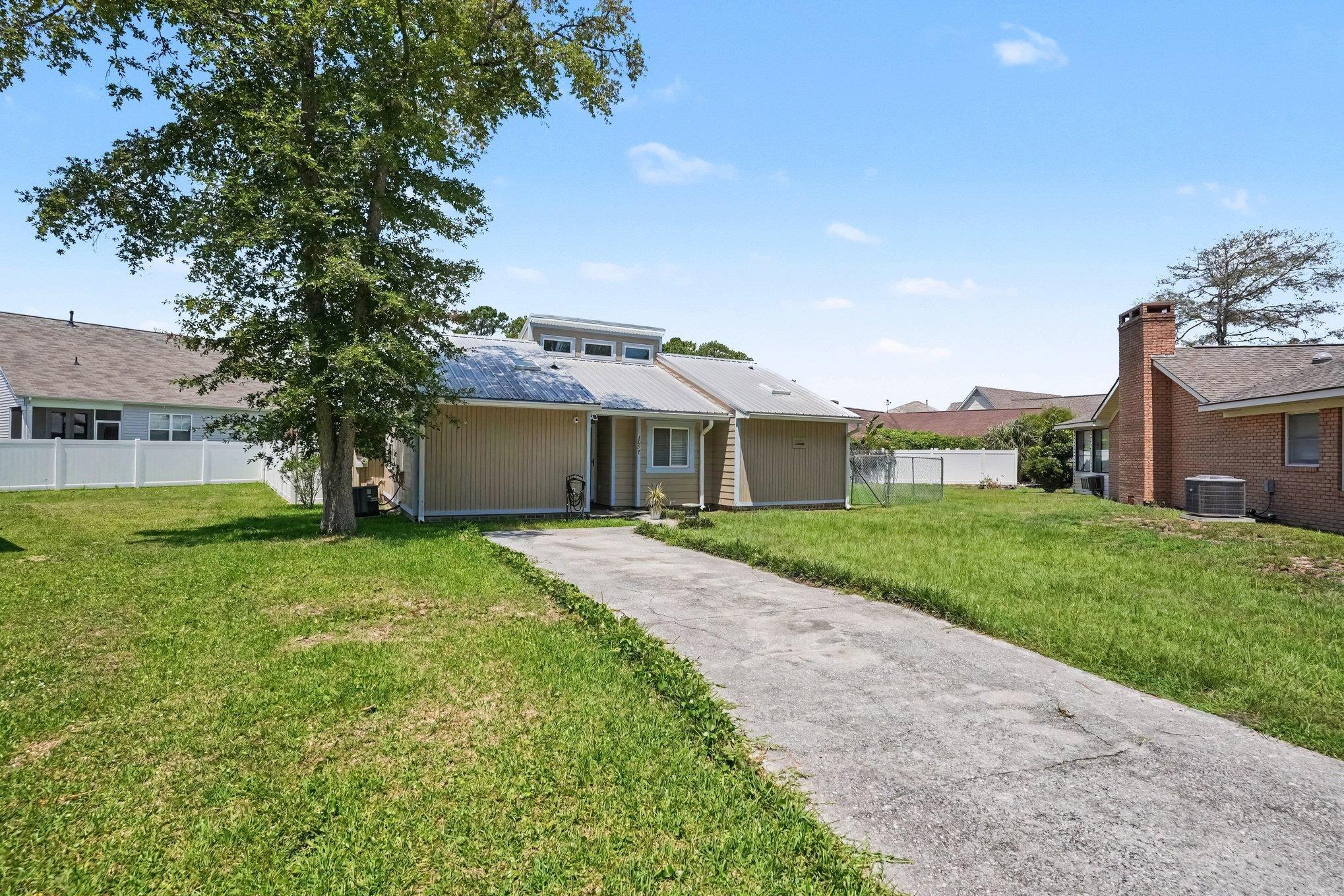 1057 Deer Run Ct. Property Photo 28