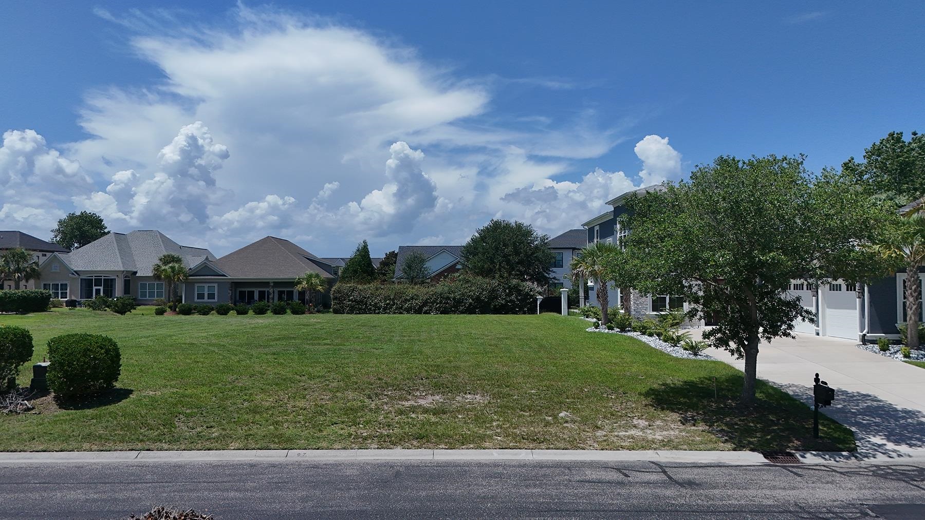 871 Waterton Ave. Property Photo 2