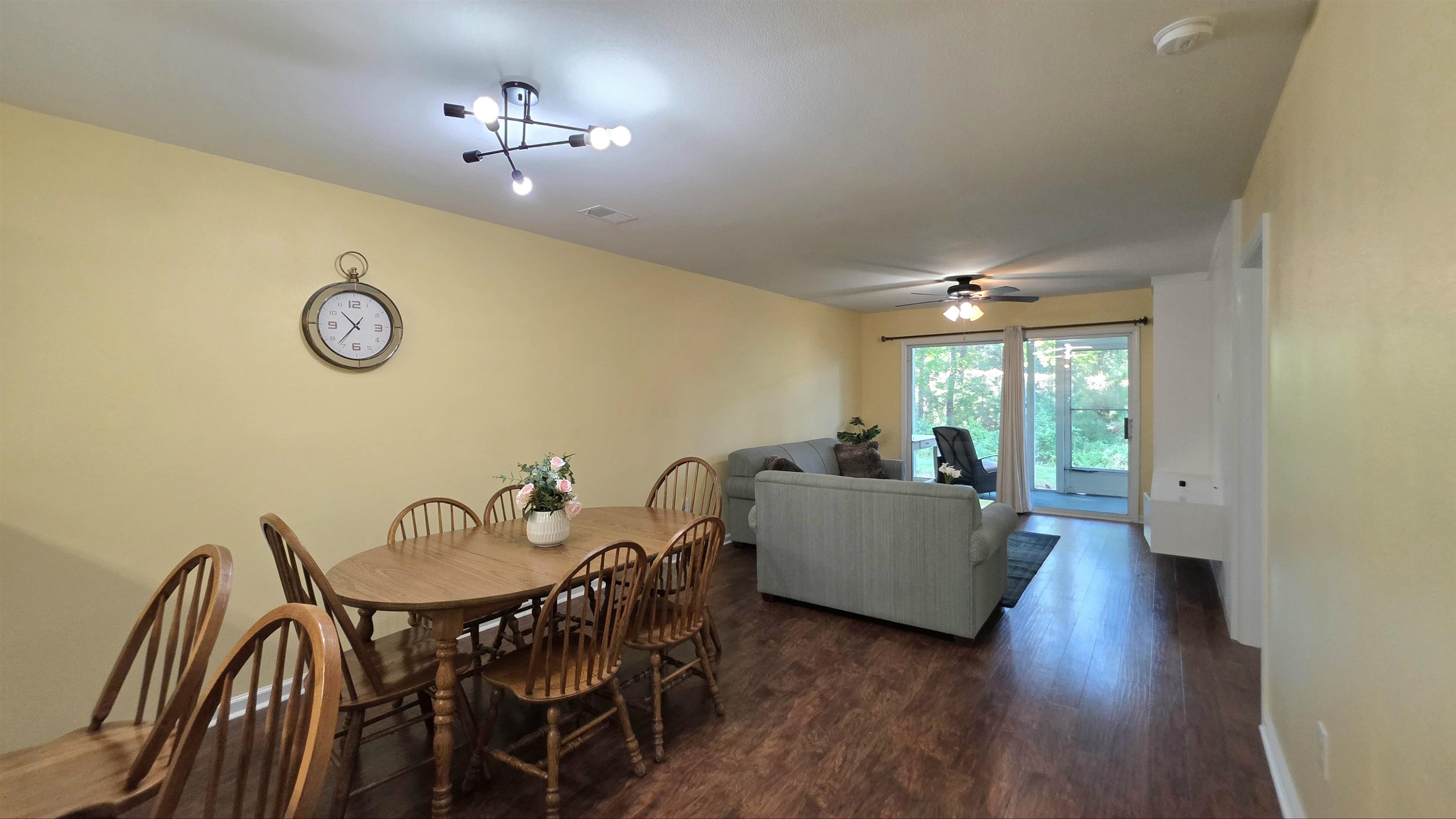 1258 River Oaks Dr. Property Photo 8