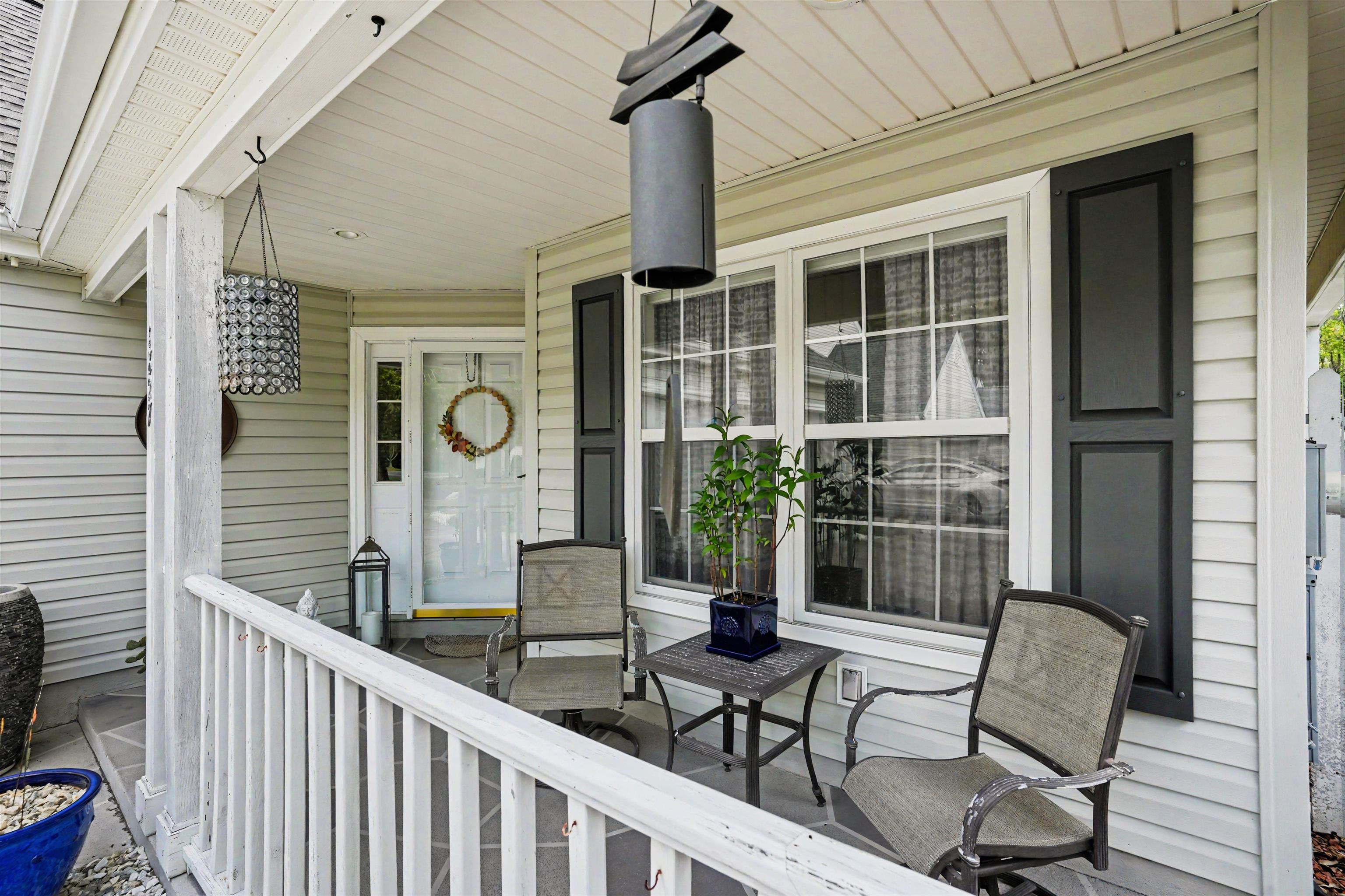 1827 Windmere Way Property Photo 2