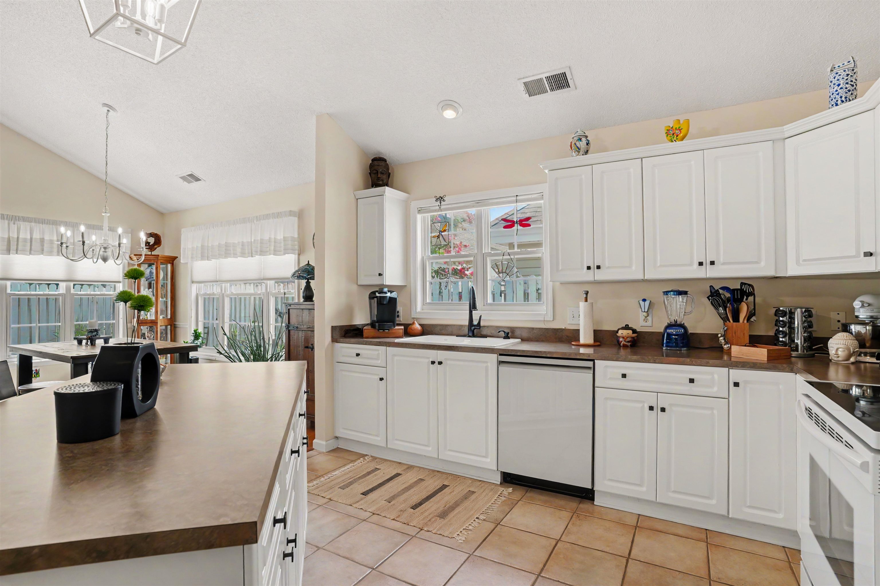 1827 Windmere Way Property Photo 23