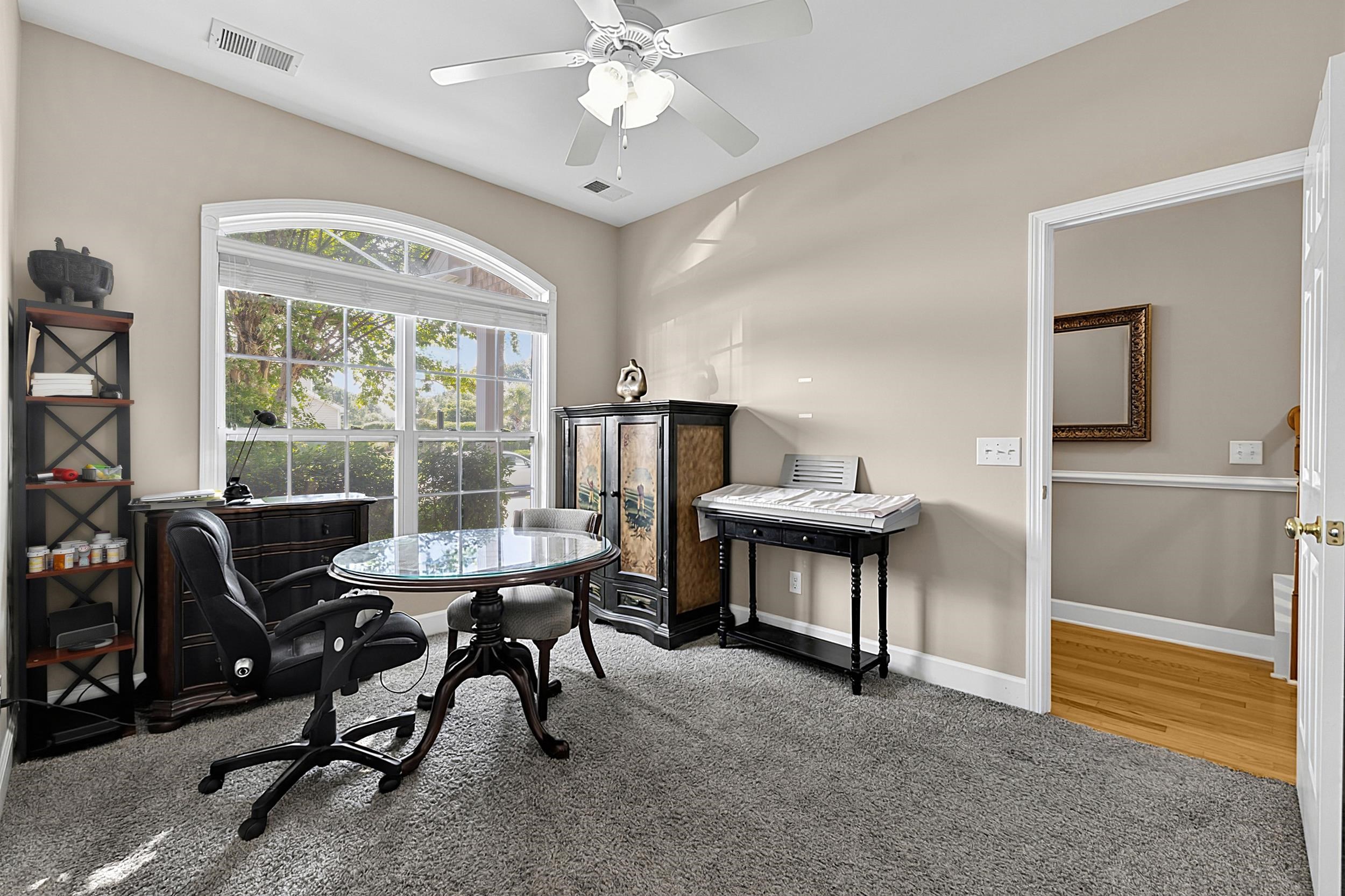 284 Viareggio Rd. Property Photo 12