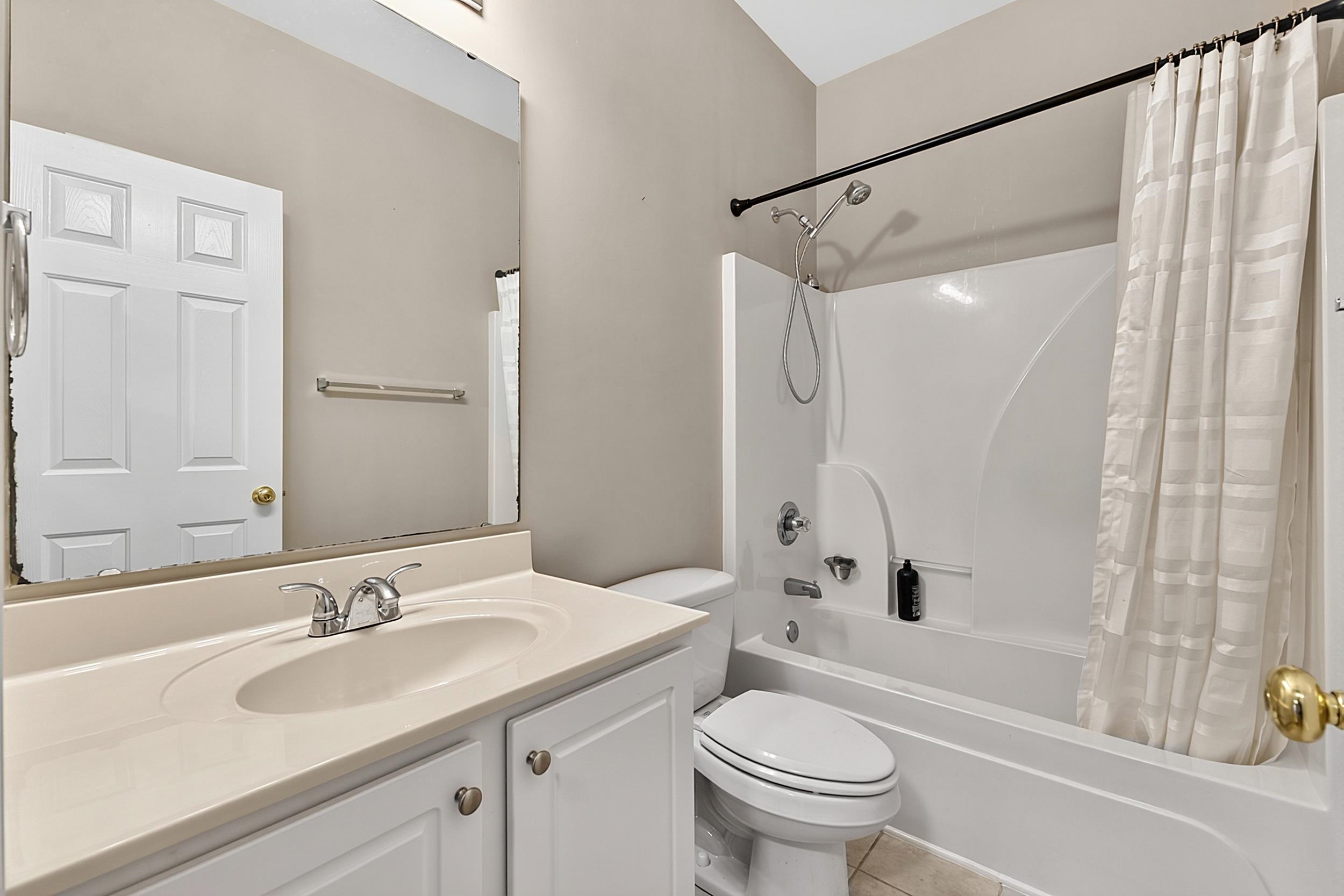 284 Viareggio Rd. Property Photo 13