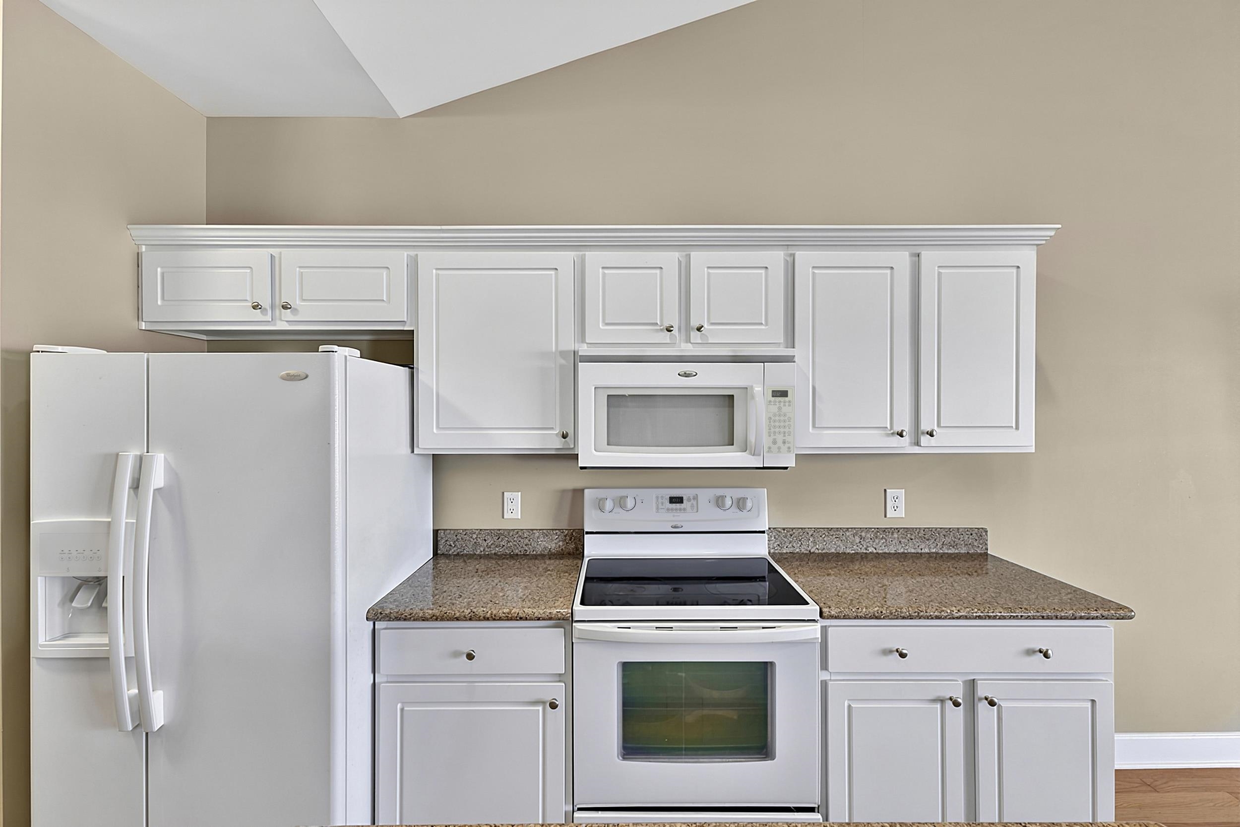 284 Viareggio Rd. Property Photo 19