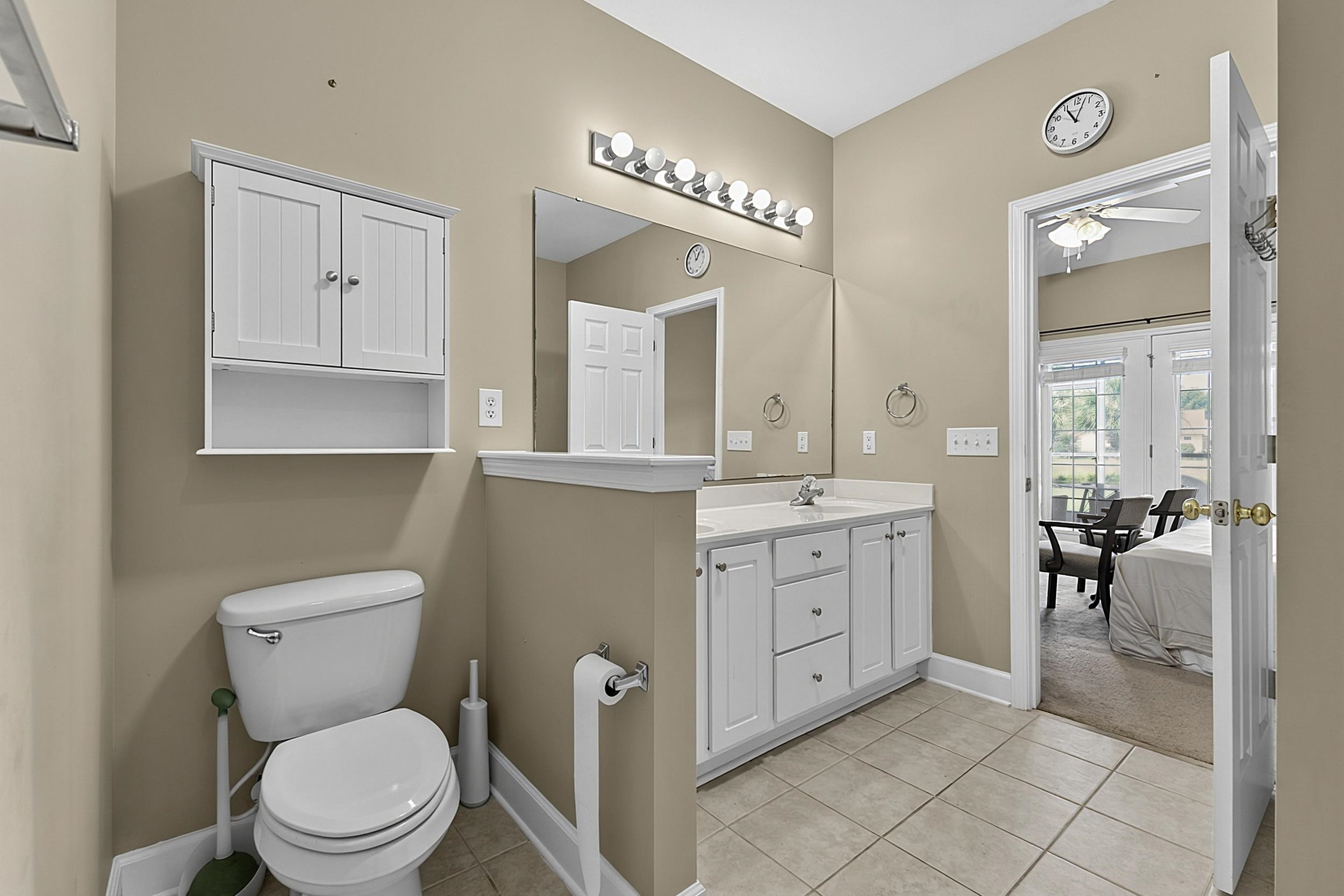 284 Viareggio Rd. Property Photo 39