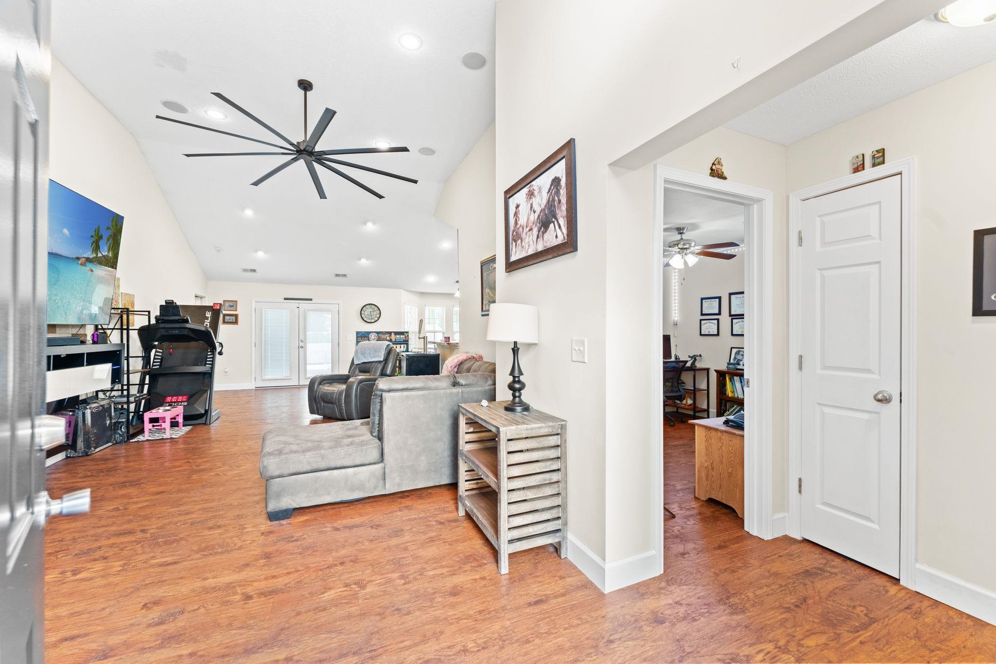 475 Irees Way Property Photo 2