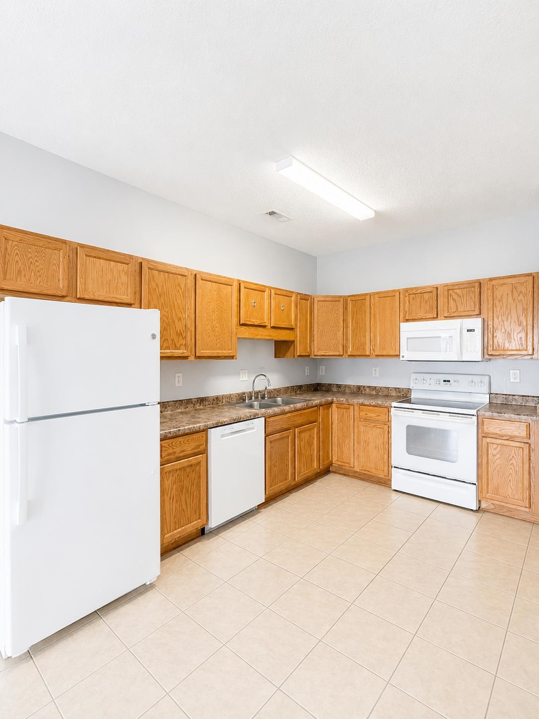 602 Beach Walk Pl. Property Photo 5