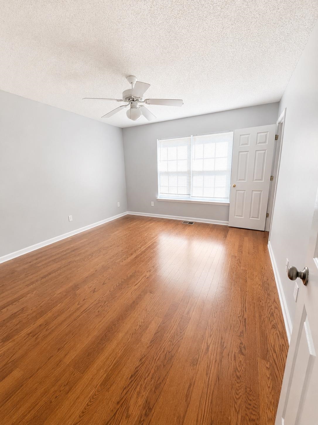 602 Beach Walk Pl. Property Photo 12