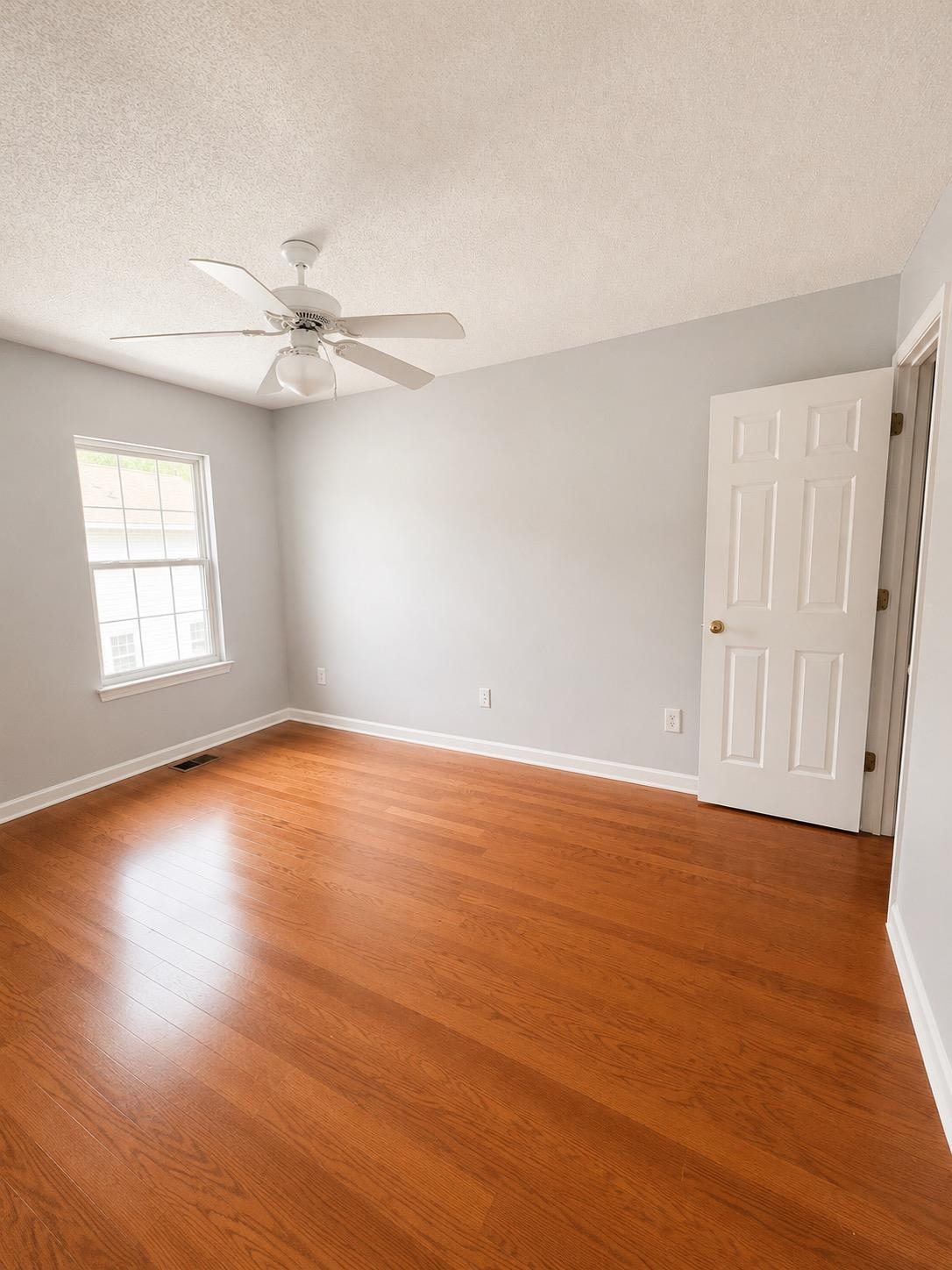 602 Beach Walk Pl. Property Photo 17