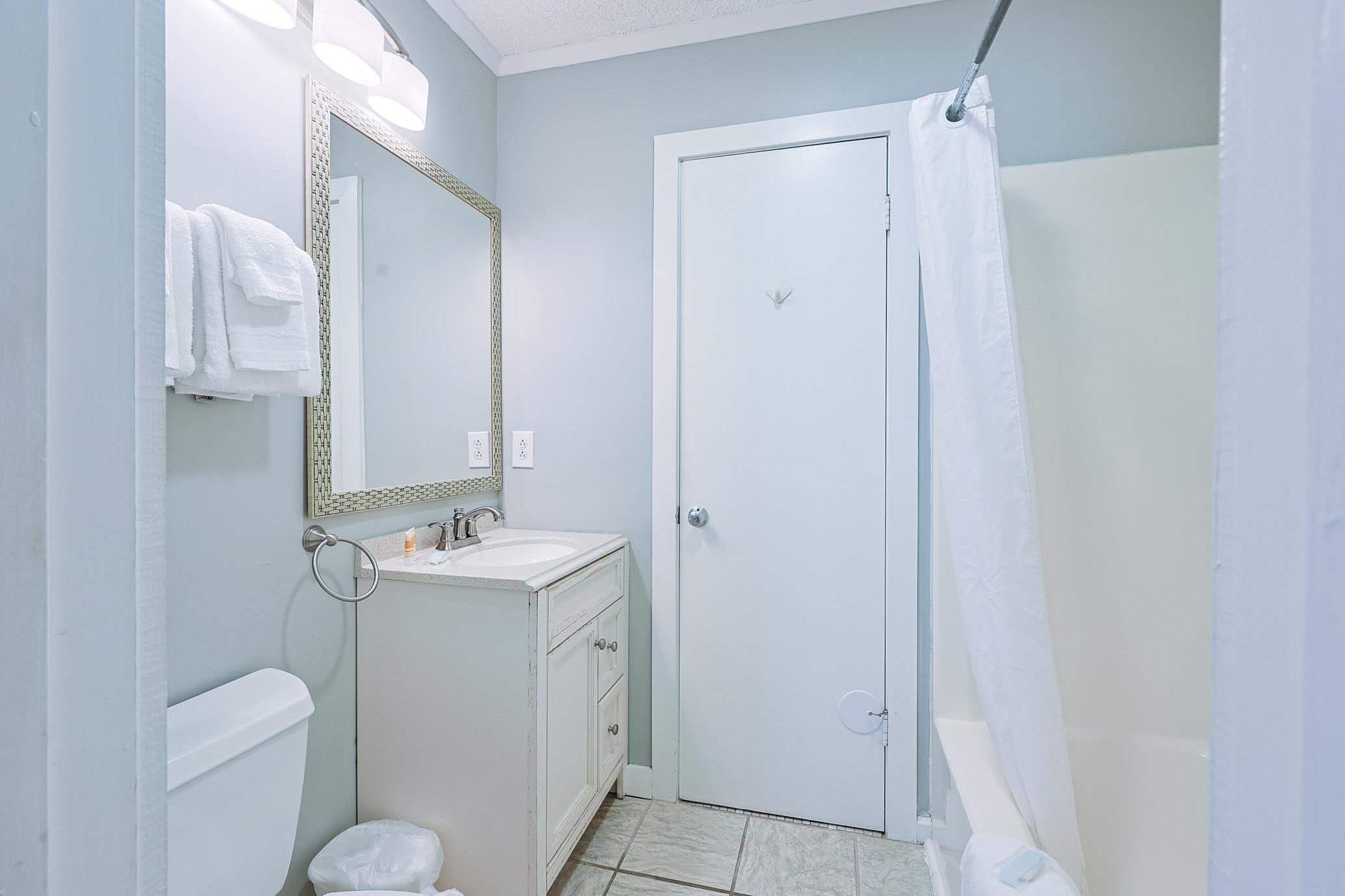 415 Ocean Creek Dr. Property Photo 14